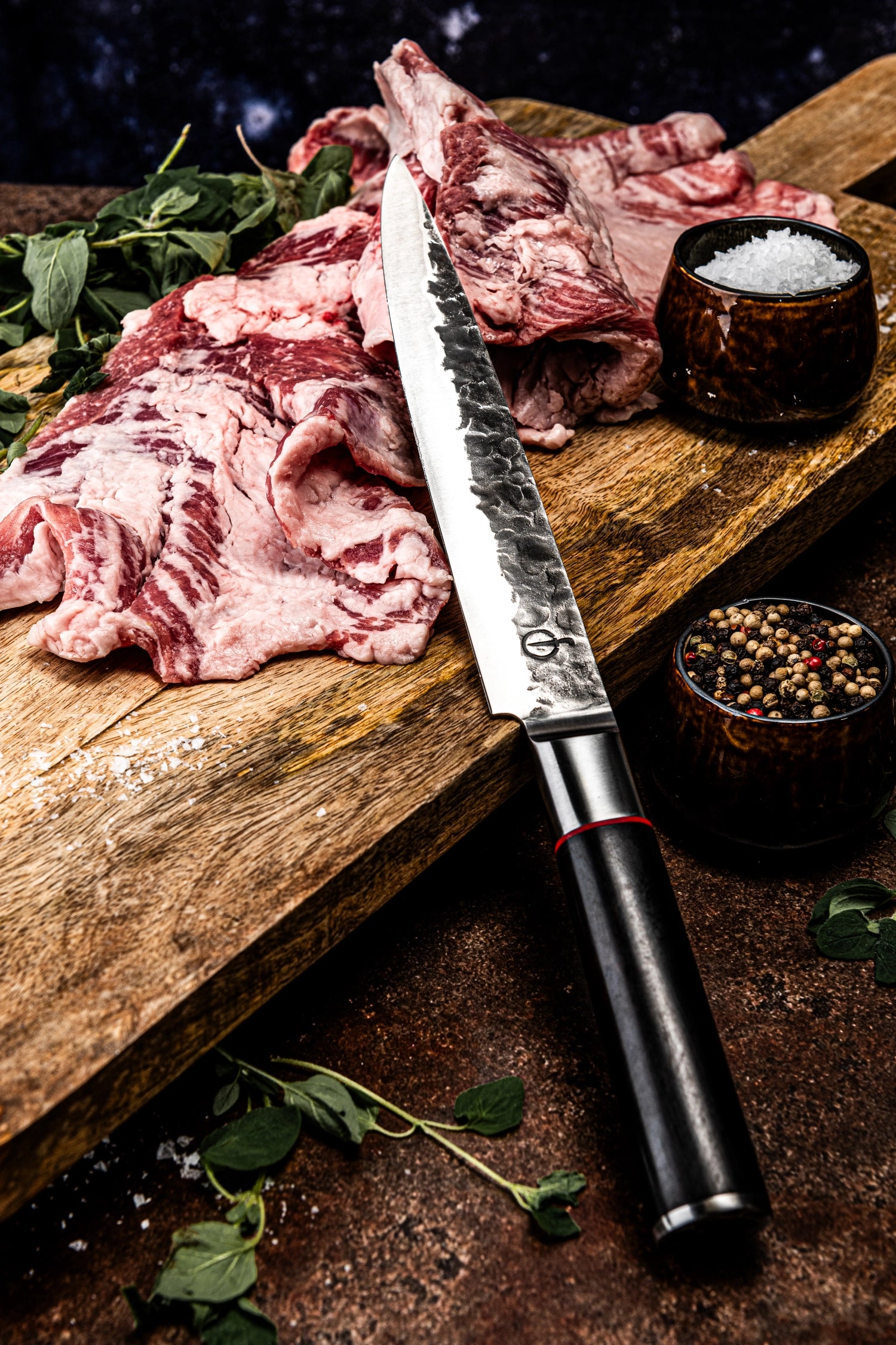 Sebra 20 cm Fleischmesser in Gelb, ideal für präzises Schneiden von Fleisch, hochwertig verarbeitet von Forged, erhältlich bei KAQTU Design AG.