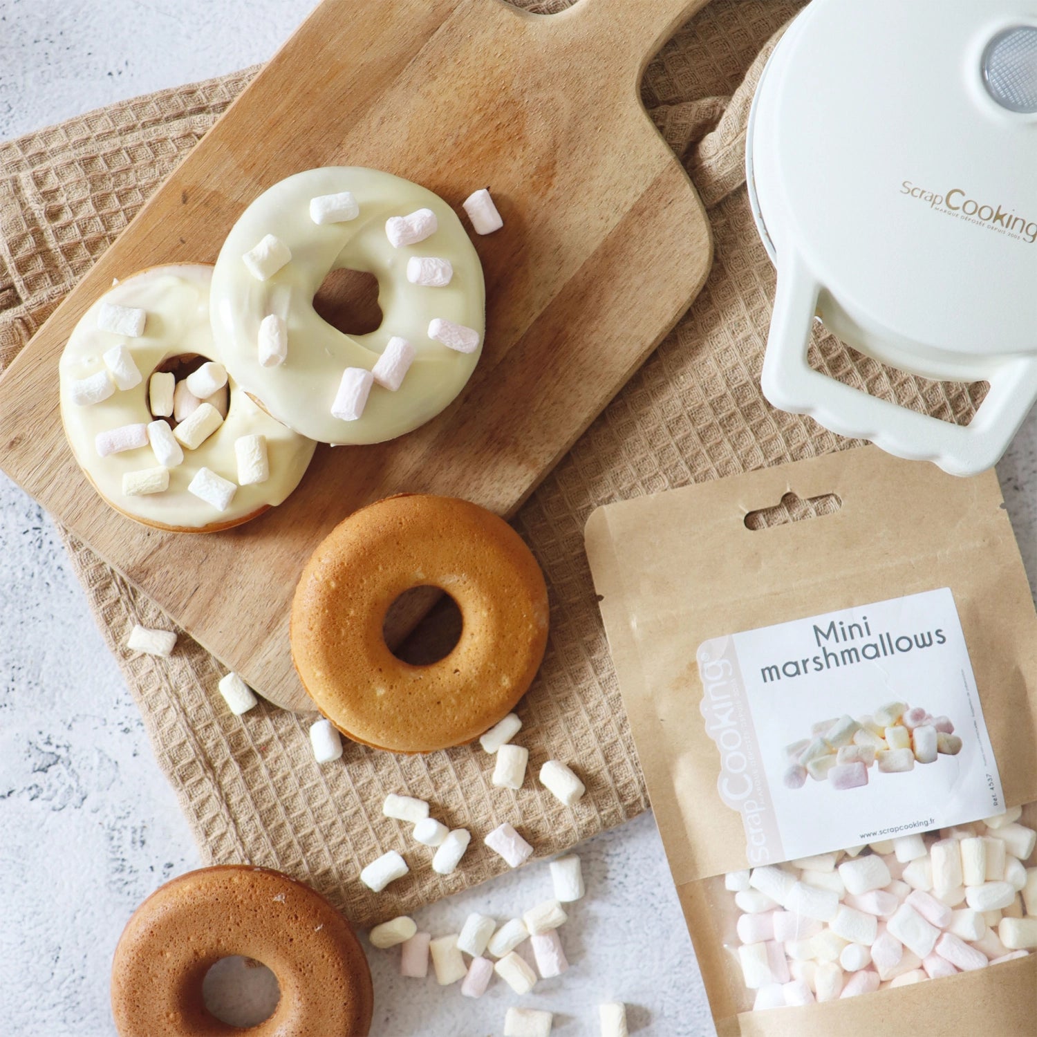 Kreative Mini-Donut-Maschine von Scrap Cooking: Perfekt für die Zubereitung leckerer, individueller Mini-Donuts in kurzer Zeit.
