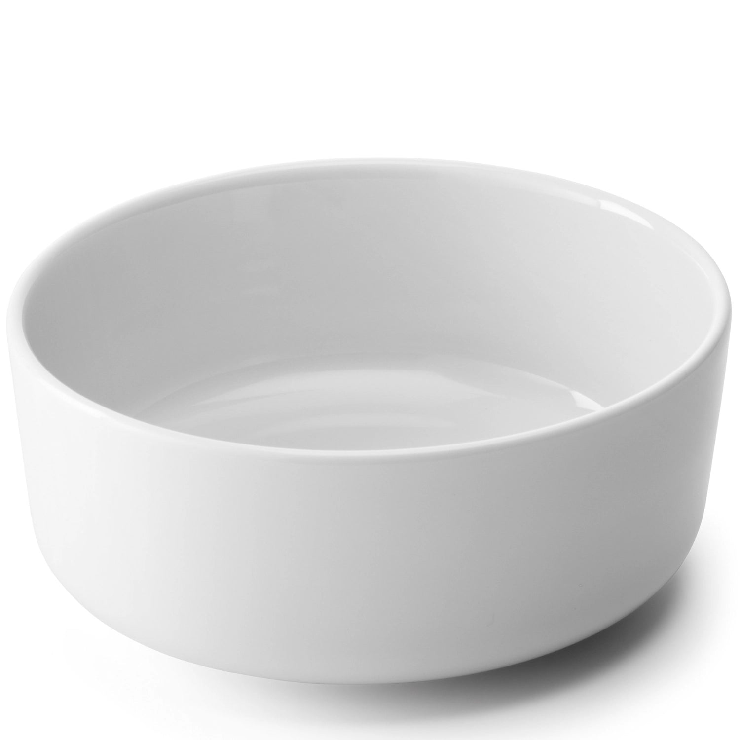 Elegantes 2er Set aus weißen Schalen (D15cm) von LSA, perfekt für die Präsentation von Snacks oder als stilvolle Deko-Elemente.