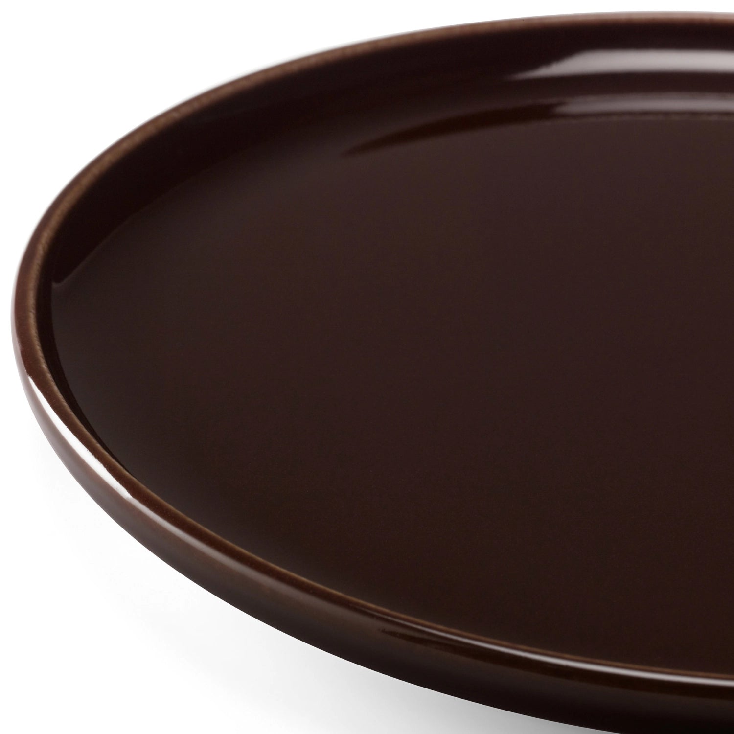 Stilvolles 2er Set flacher Teller in Mocha, 20 cm Durchmesser, ideal für kreative Anrichte und besondere Anlässe.