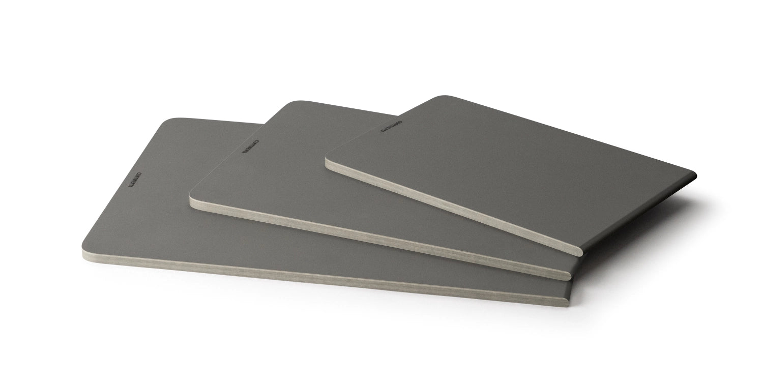 Duracore Schneidebrett in Grau, 23.5x16x0.7 cm, robust und langlebig, ideal für die Küche, perfekt zum Schneiden und Zubereiten von Lebensmitteln.