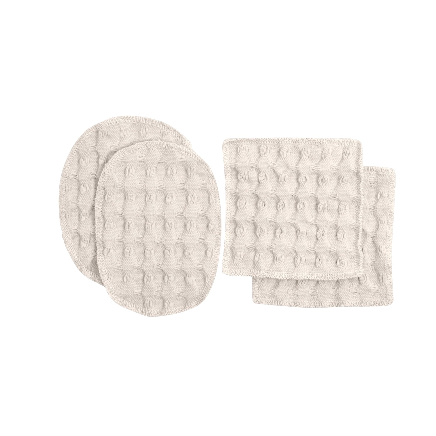 Set aus vier großen Waffle Makeup Pads (8x8 cm) in elegantem Steinfarbton, aus 100% Biobaumwolle für nachhaltige und sanfte Körperpflege.