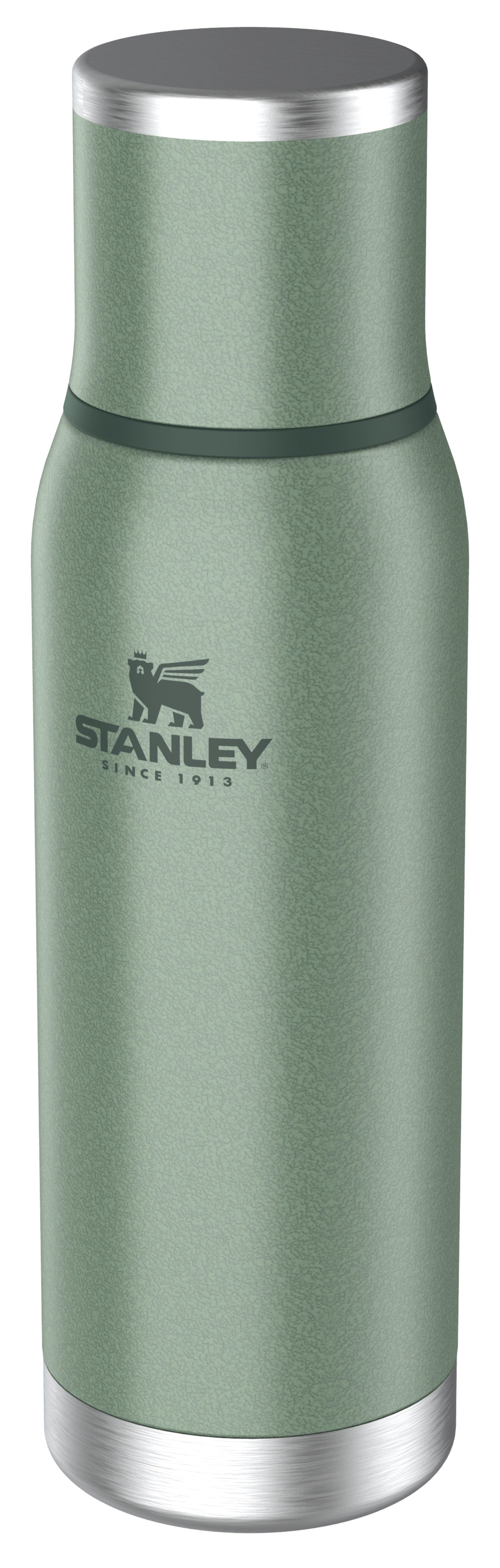 Stylische Stanley Trinkflasche in Hammertone Green, 0.75l, ideal für Abenteuer und unterwegs. Robustes Design für aktive Lebensstile.