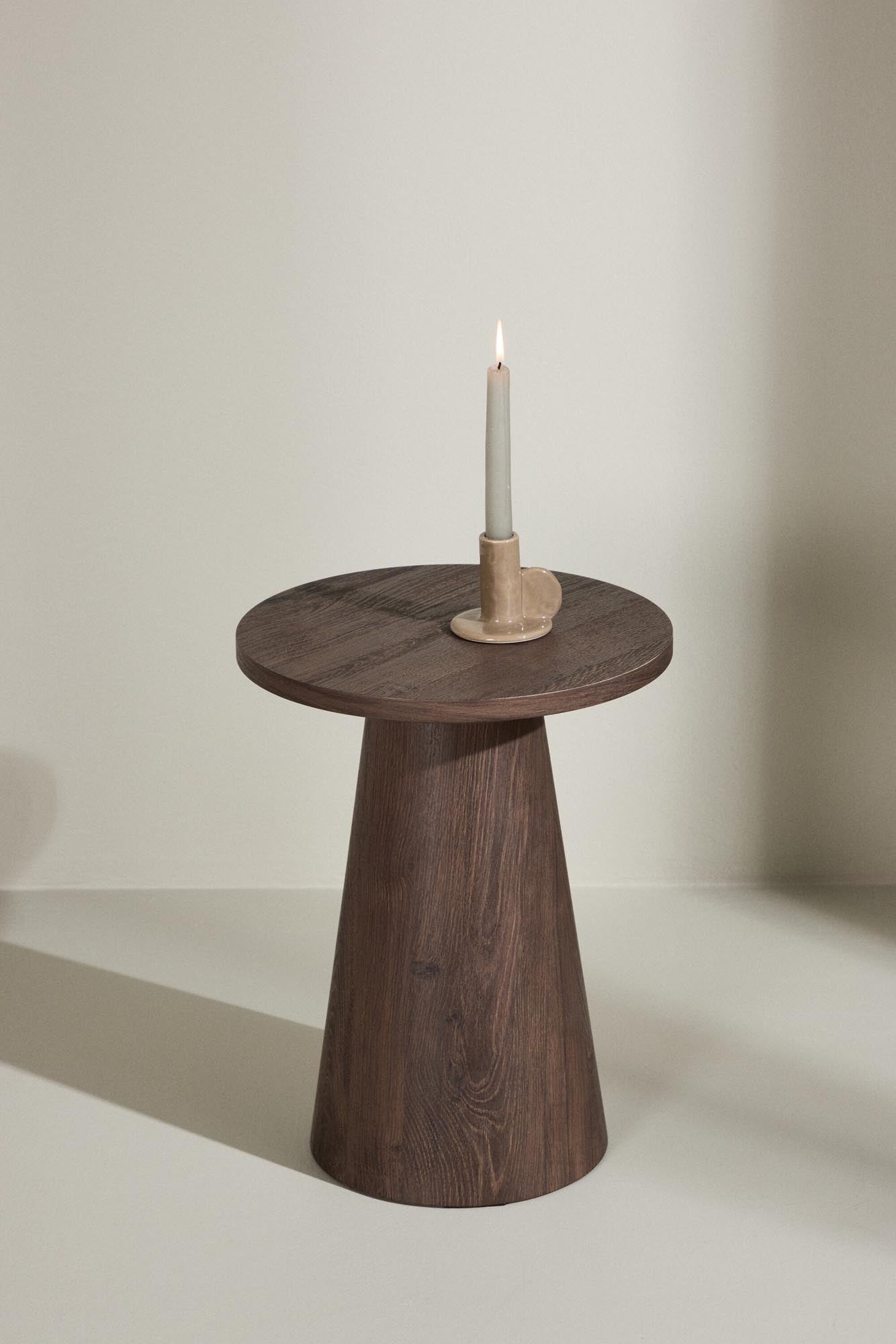 Eleganter Lanzo Beistelltisch mit einem Durchmesser von 35 cm, perfekt für kleine Räume und stilvolle Akzente in jedem Zuhause.