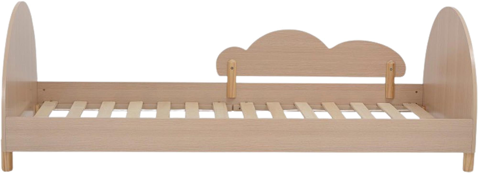 Das Charli Juniorbett in Braun von Bloomingville Mini vereint Funktionalität und ansprechendes Design für kleine Träumer.