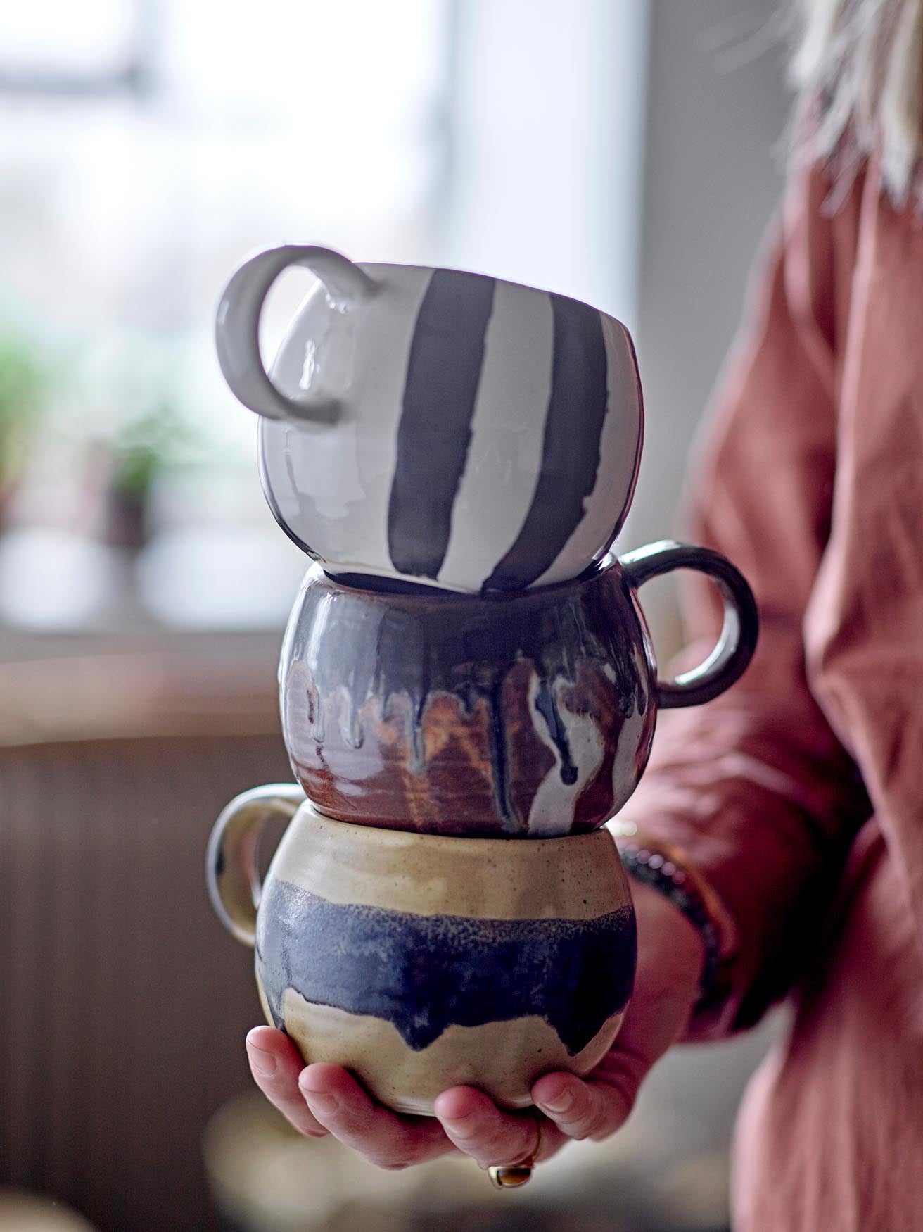 Eleganter Solange Becher aus natürlichem Steingut von Bloomingville.