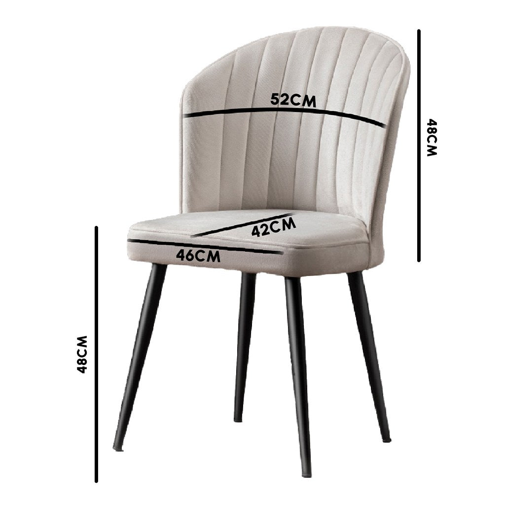 Erleben Sie den Rubi Stuhl von Hanah Home in elegantem Schwarz – ideal für stilvolle Akzente und höchsten Sitzkomfort in Ihrem Zuhause.