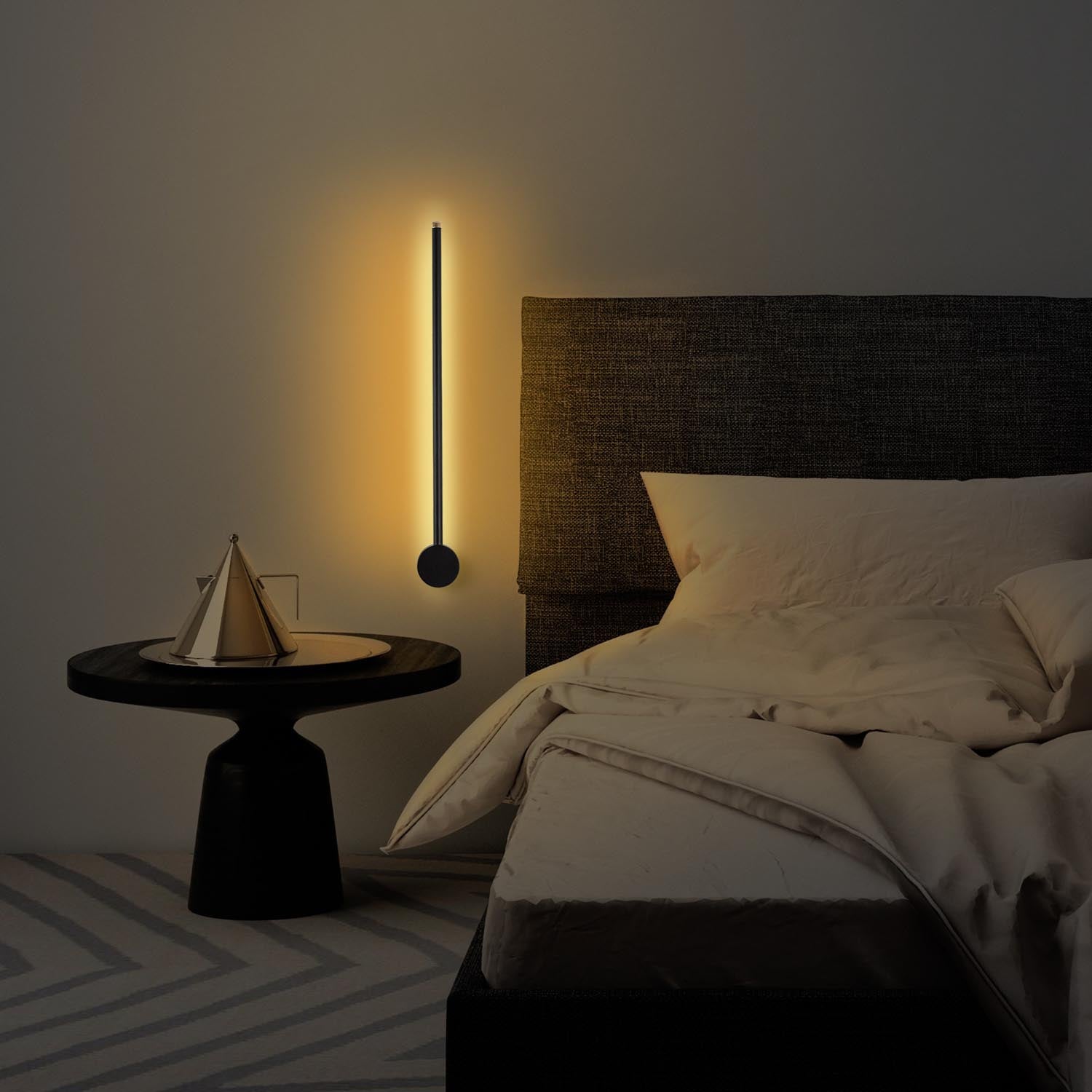 Verleihen Sie Ihrem Zuhause mit der Sword Wandleuchte von Opviq in Schwarz einen Hauch von Eleganz. Perfekt für gemütliche Beleuchtung und modernes Design.