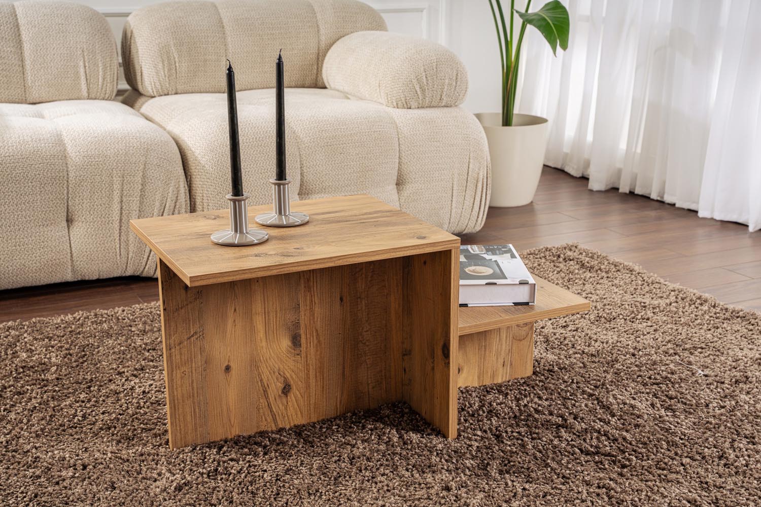 Eleganter Harmony Sofatisch aus Atlantischer Kiefer, ideal für jedes Wohnzimmer. Langlebig, stilvoll und funktional – der perfekte Mittelpunkt für Ihr Zuhause.