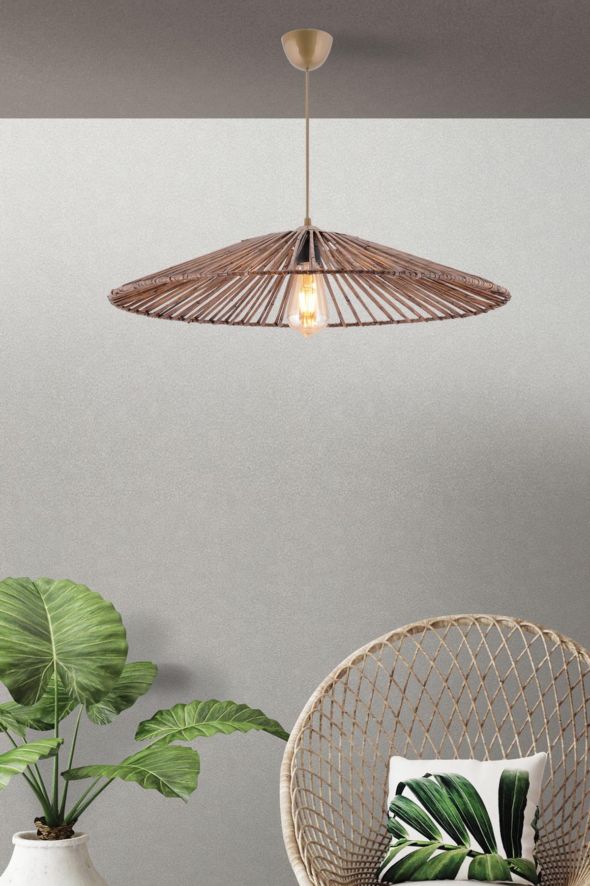 Entdecken Sie die elegante Conic Pendelleuchte in Braun von Opviq. Diese stilvolle Leuchte vereint modernes Design mit natürlichem Charme und schafft eine einladende Atmosphäre.
