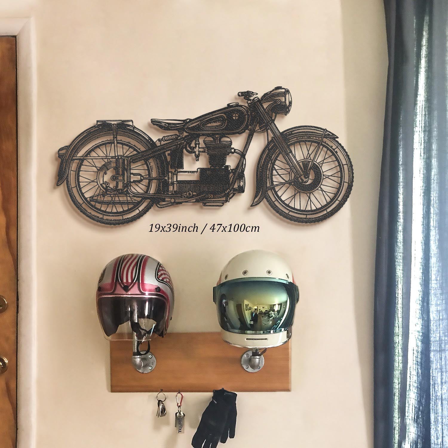 Verleihen Sie Ihrem Raum mit der Cafe Racer Wanddeko von Wallity in Schwarz einen modernen Akzent. Robustes Metall, elegantes Design!