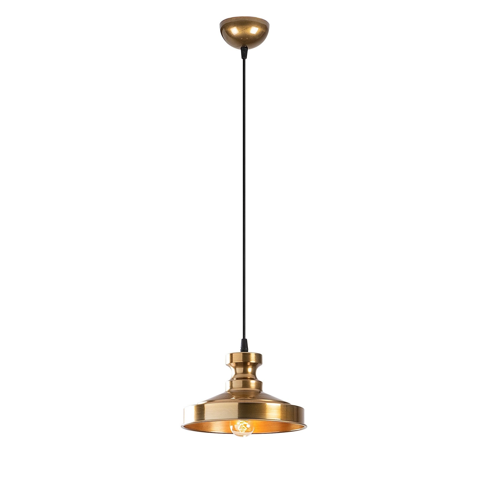 Verleihen Sie Ihrem Zuhause mit der Berceste Pendelleuchte in Gold von Opviq einen Hauch von skandinavischem Glamour und zeitloser Eleganz.
