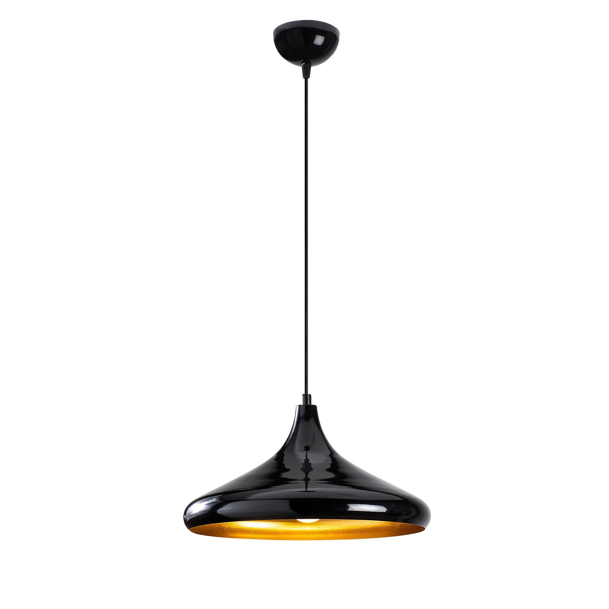 Erleben Sie die Berceste Pendelleuchte von Opviq in Schwarz – ein stilvoller Kronleuchter, der skandinavisches Design mit industriellem Charme vereint.
