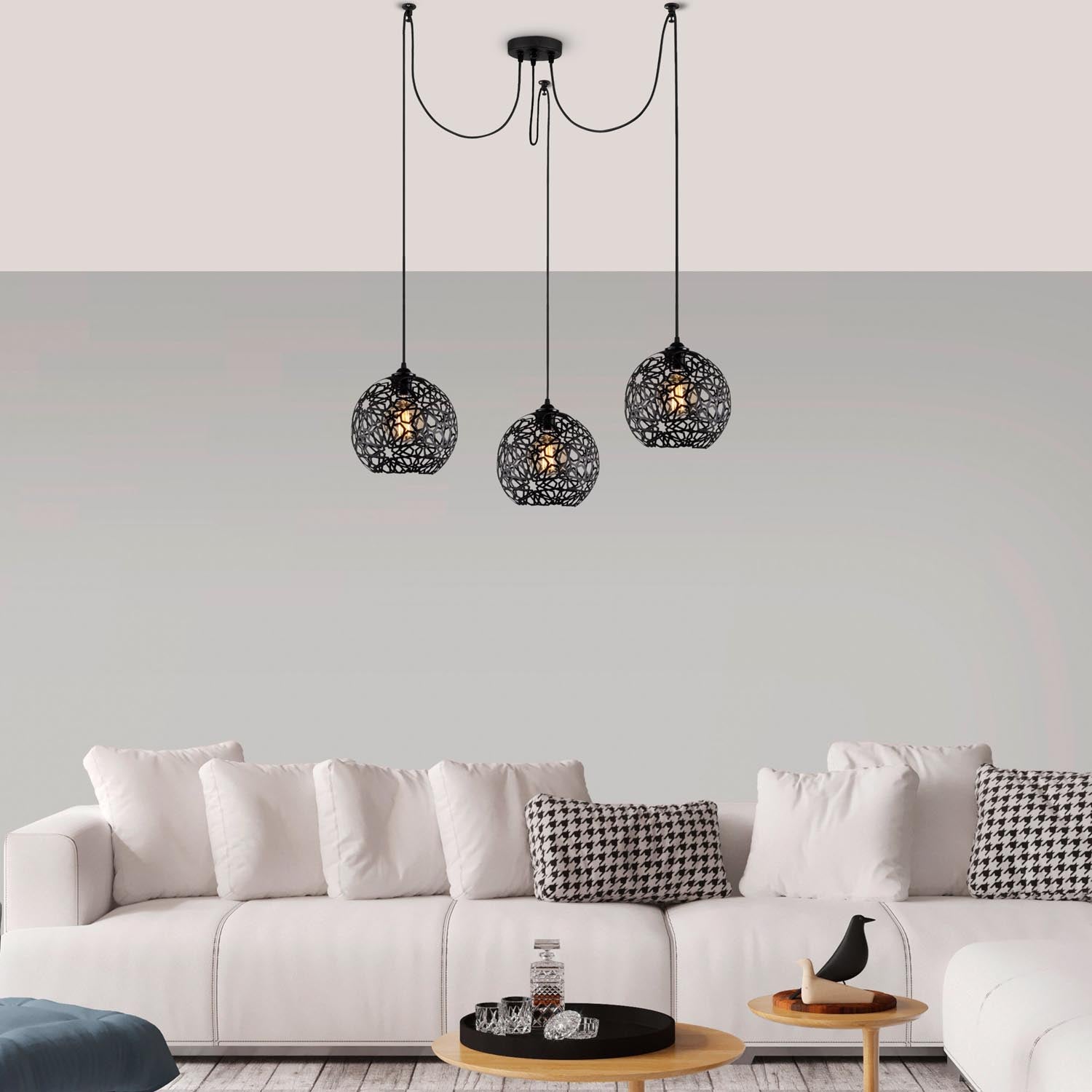 Entdecken Sie die elegante Fellini Pendelleuchte in Schwarz von Opviq. Perfekt für stilvolle Akzente in jedem Raum.