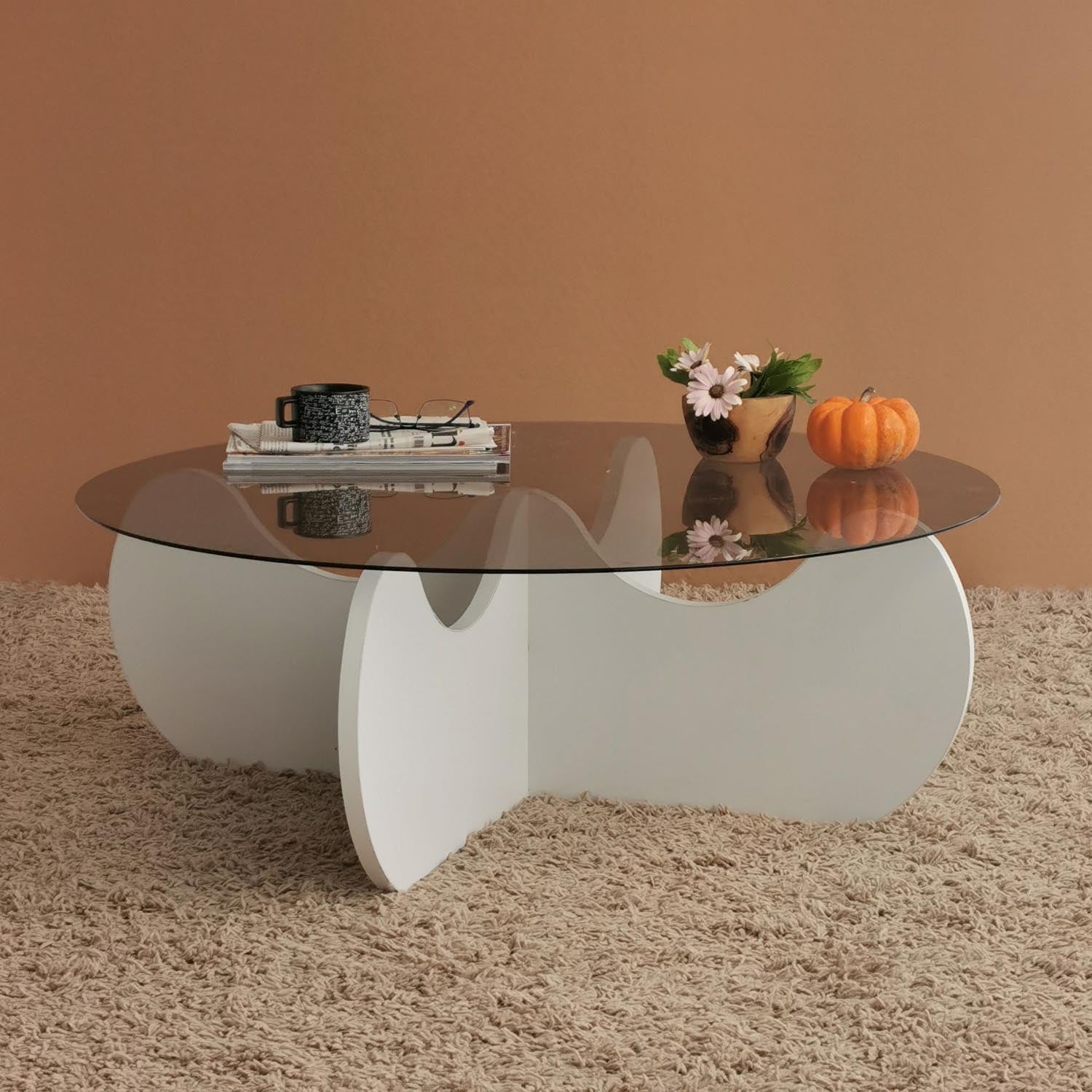 Verwandeln Sie Ihr Wohnzimmer mit dem eleganten Himalayas Sofatisch in Weiß von Hanah Home. Hochwertige Materialien und modernes Design vereinen sich für zeitlose Schönheit.