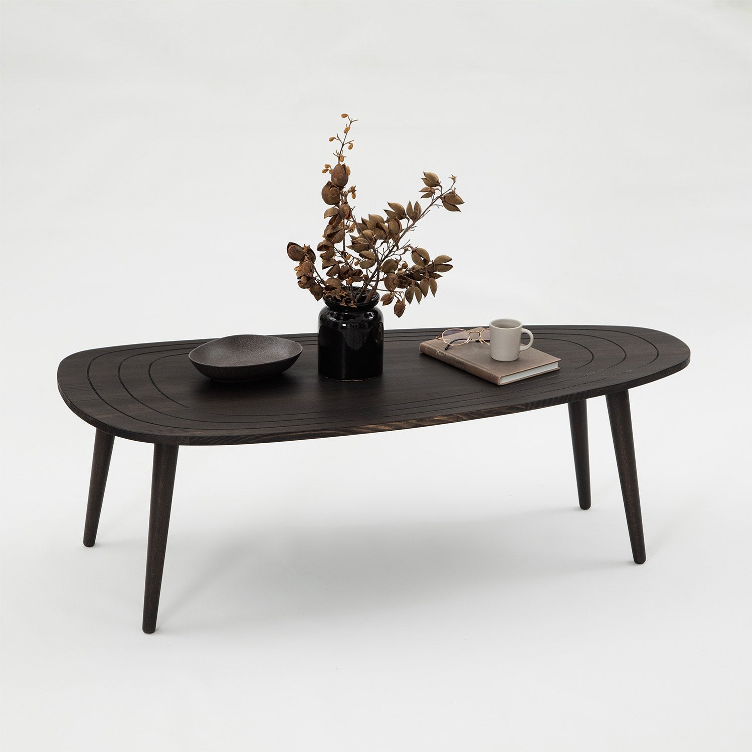 Eleganter Couchtisch in Anthrazit von Hanah Home – vereint modernes Design und hohe Qualität. Ideal für stilvolle Wohnräume.