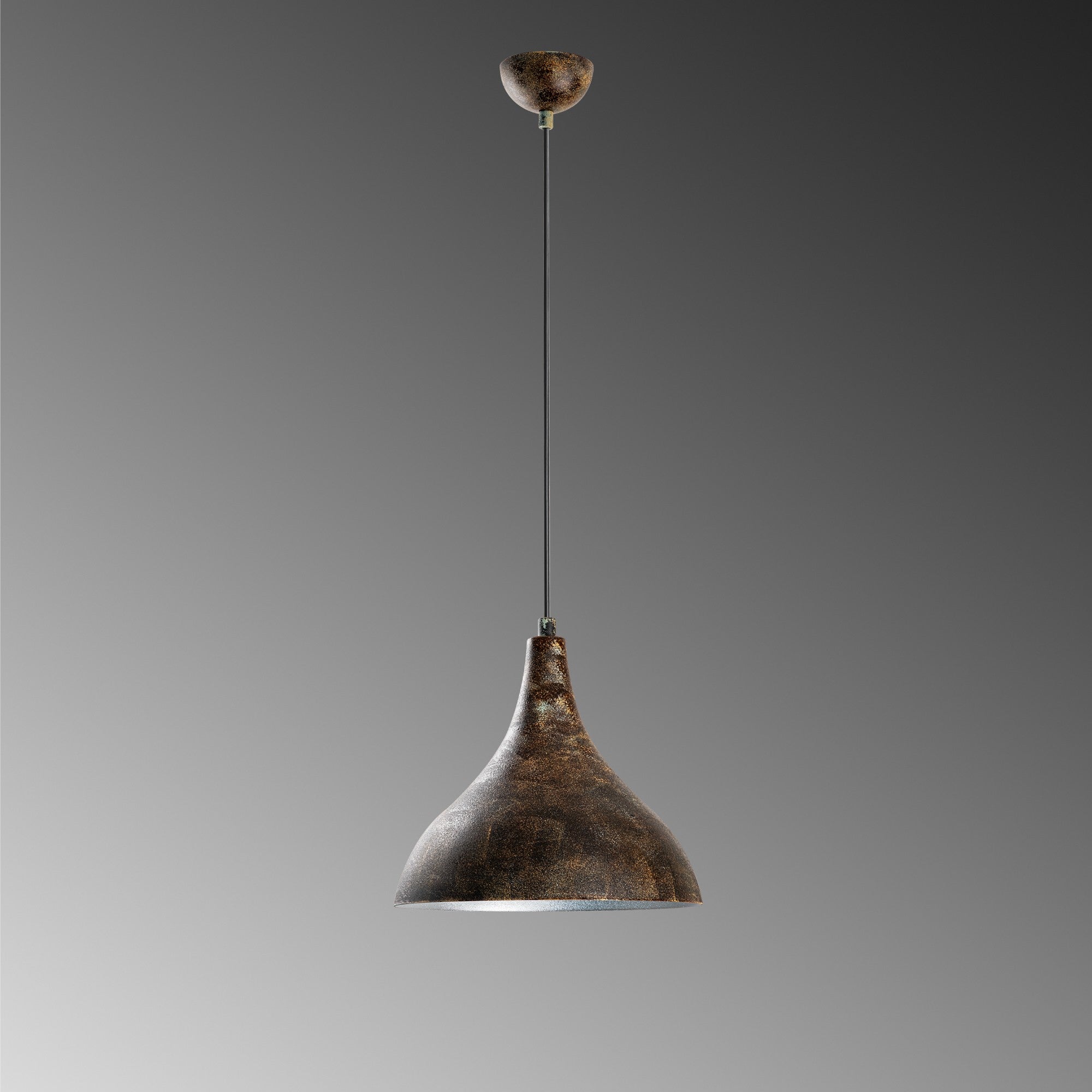 Erleben Sie die BITLIS Pendelleuchte von Opviq – ein stilvoller Kronleuchter mit vintage Charme, der jeden Raum in Ihrem Zuhause erhellt und verschönert.