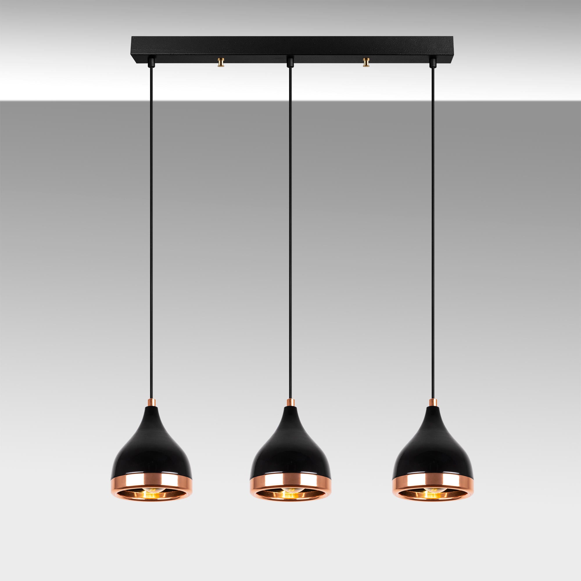 Verleihen Sie Ihrem Zuhause mit der Yıldo Pendelleuchte von Opviq in Schwarz und Kupfer einen Hauch von Luxus. Perfekt für stilvolle Akzente!