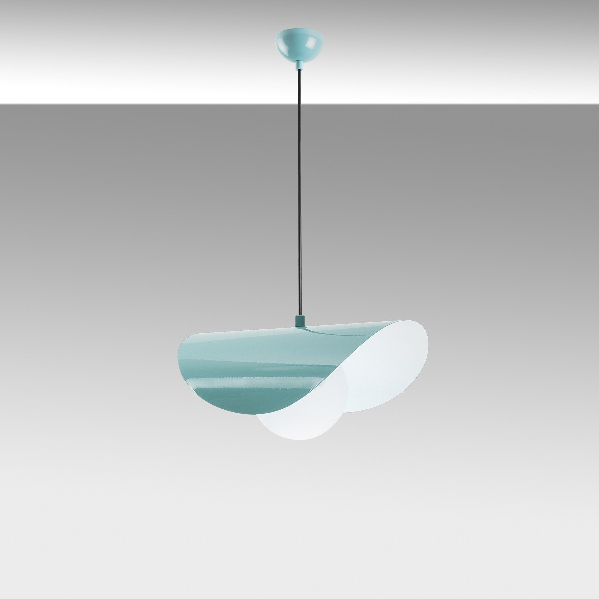 Entdecken Sie die Vatoz Pendelleuchte in Türkis von Opviq – ein stilvolles Highlight, das jeden Raum mit seinem glamourösen Design verzaubert.