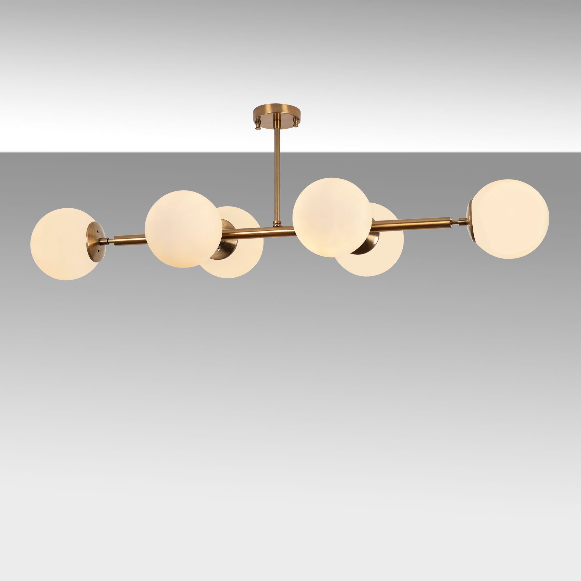 Elegante Fazli Deckenlampe im Vintage-Stil von Opviq, ideal für stimmungsvolle Beleuchtung und nostalgisches Ambiente in jedem Raum.