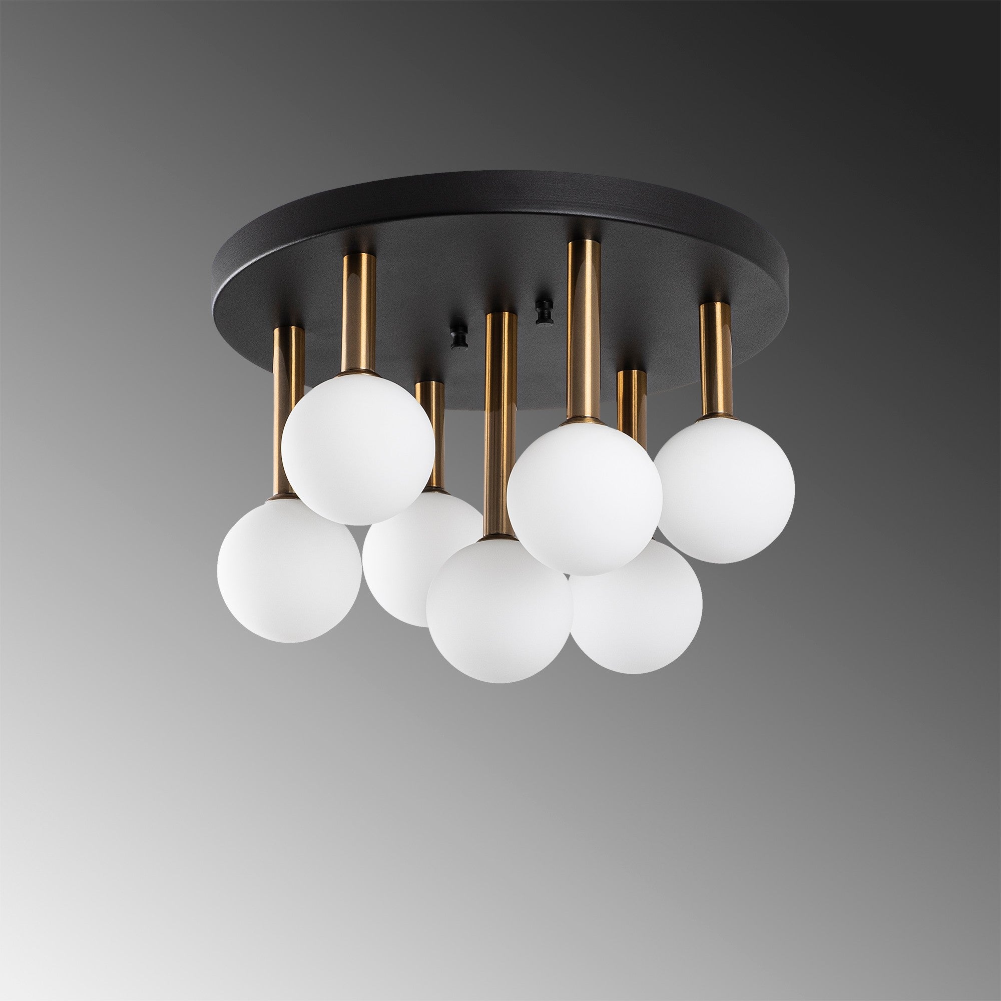 Entdecken Sie die Even Pendelleuchte von Opviq in Schwarz Antiquität Creme – ein stilvolles Highlight für Ihr Zuhause, das Eleganz und Atmosphäre vereint.