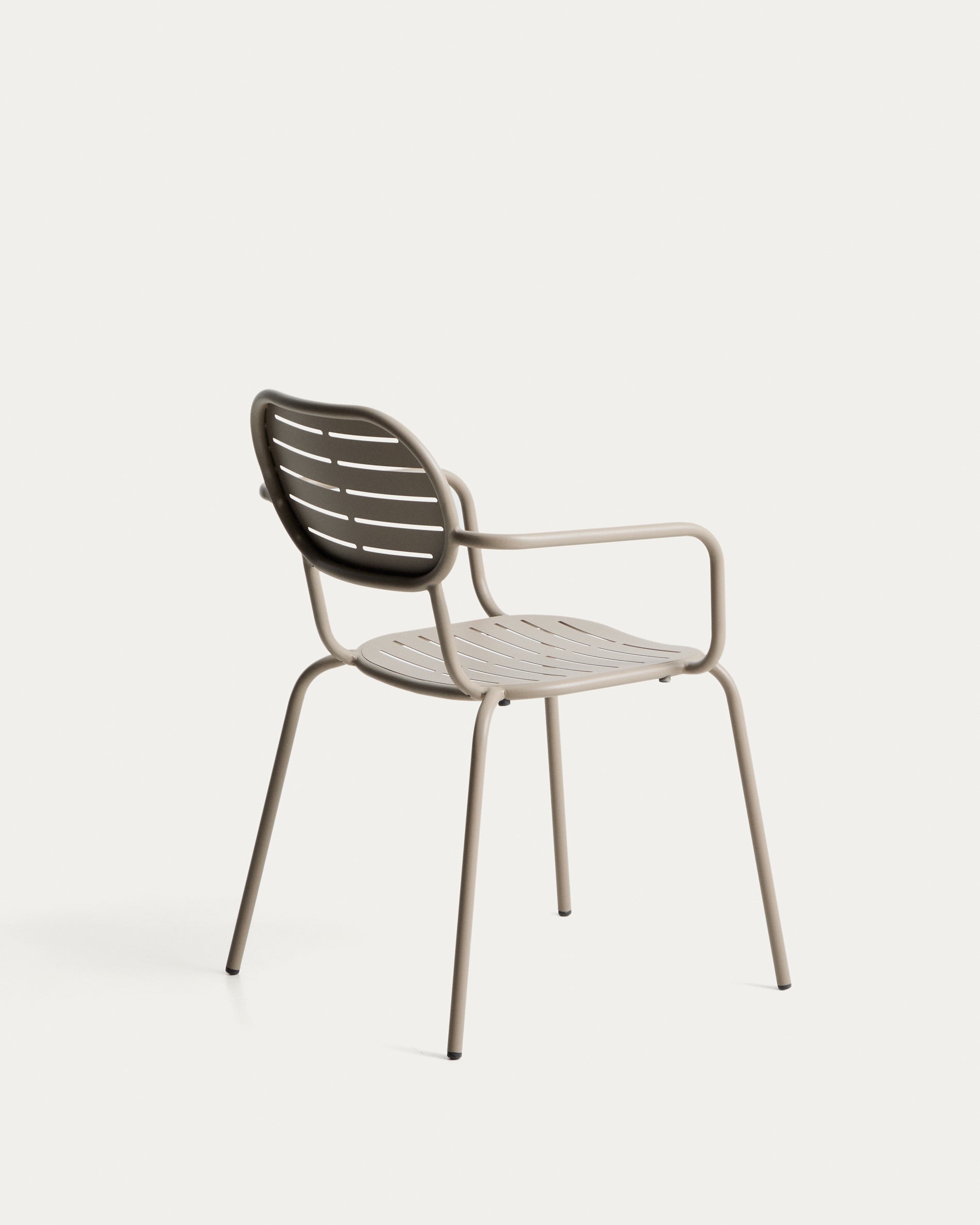 Stylischer Gartenstuhl Brai in elegantem Taupe, aus langlebigem verzinktem Stahl, ideal für gemütliche Stunden im Freien.