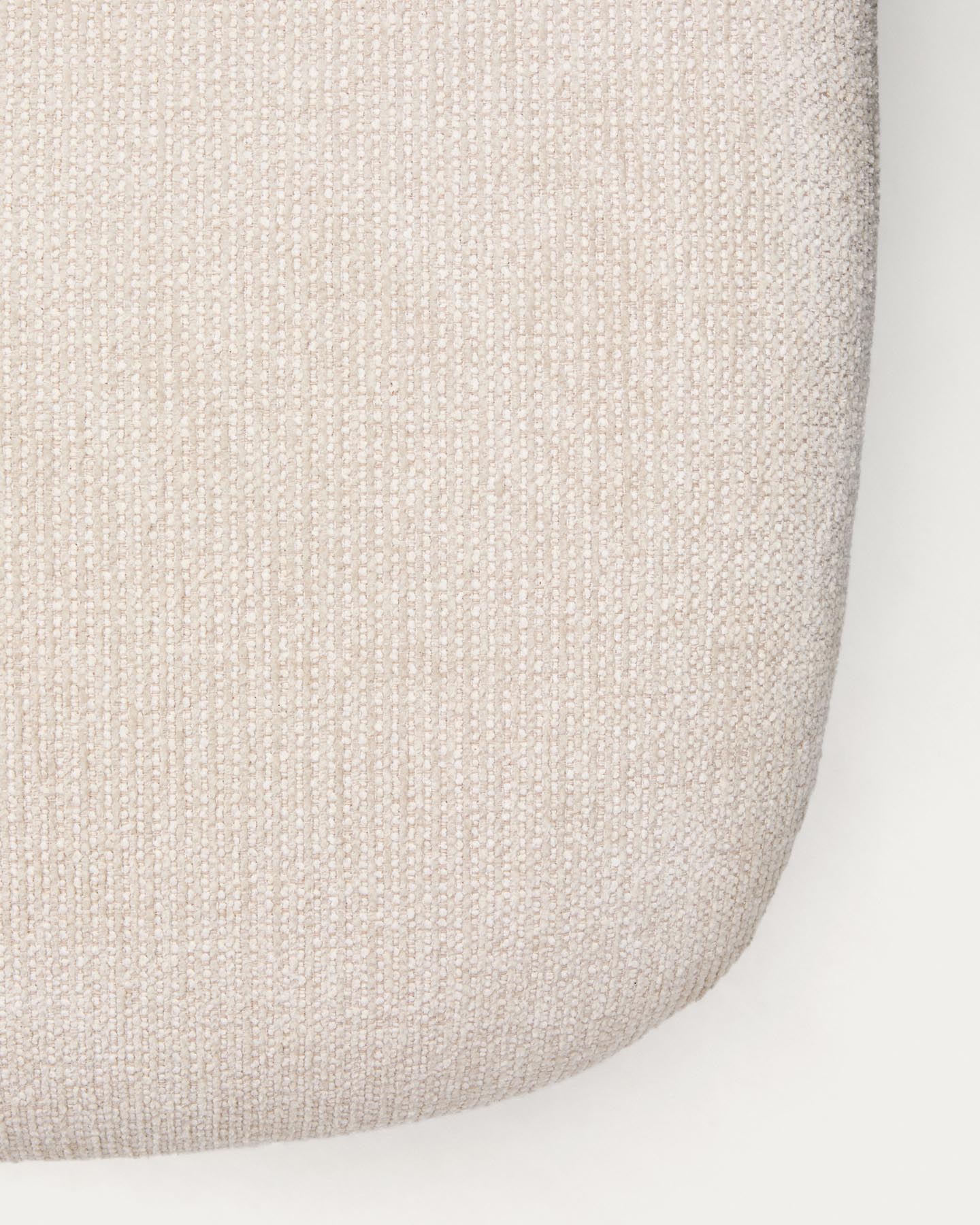 Stilvolles Tagesbett Divan Osla in beigem Chenille, ideal für moderne Räume, mit robusten gebürsteten Edelstahlbeinen für zusätzlichen Komfort.