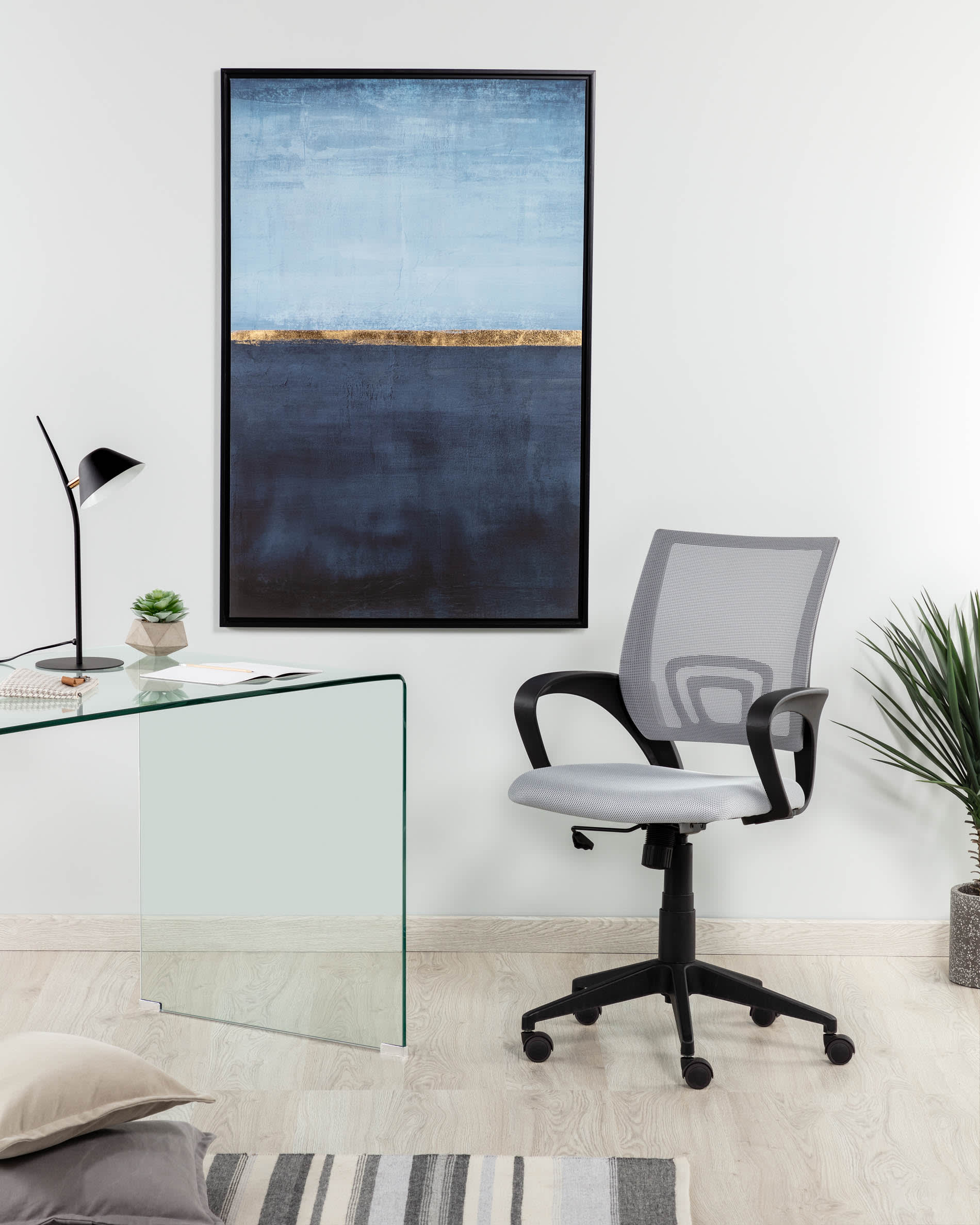 Moderner Burano Esstisch aus Glas (125 x 70 cm) von Kave Home, ideal für stilvolle Esszimmer und gesellige Runden.