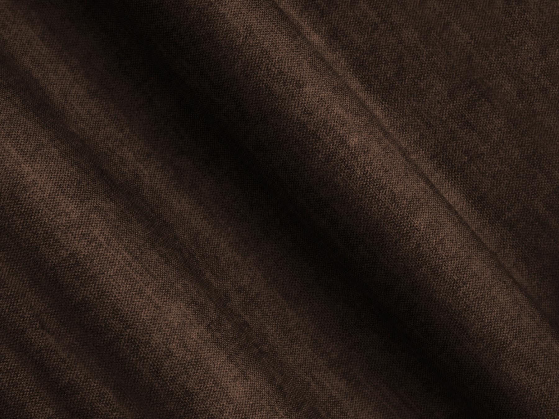Elegantes 4-Sitzer Sofa Campi in Chocolate-Vogue, ideal für gemütliche Zusammenkünfte und geschmackvolle Wohnräume.
