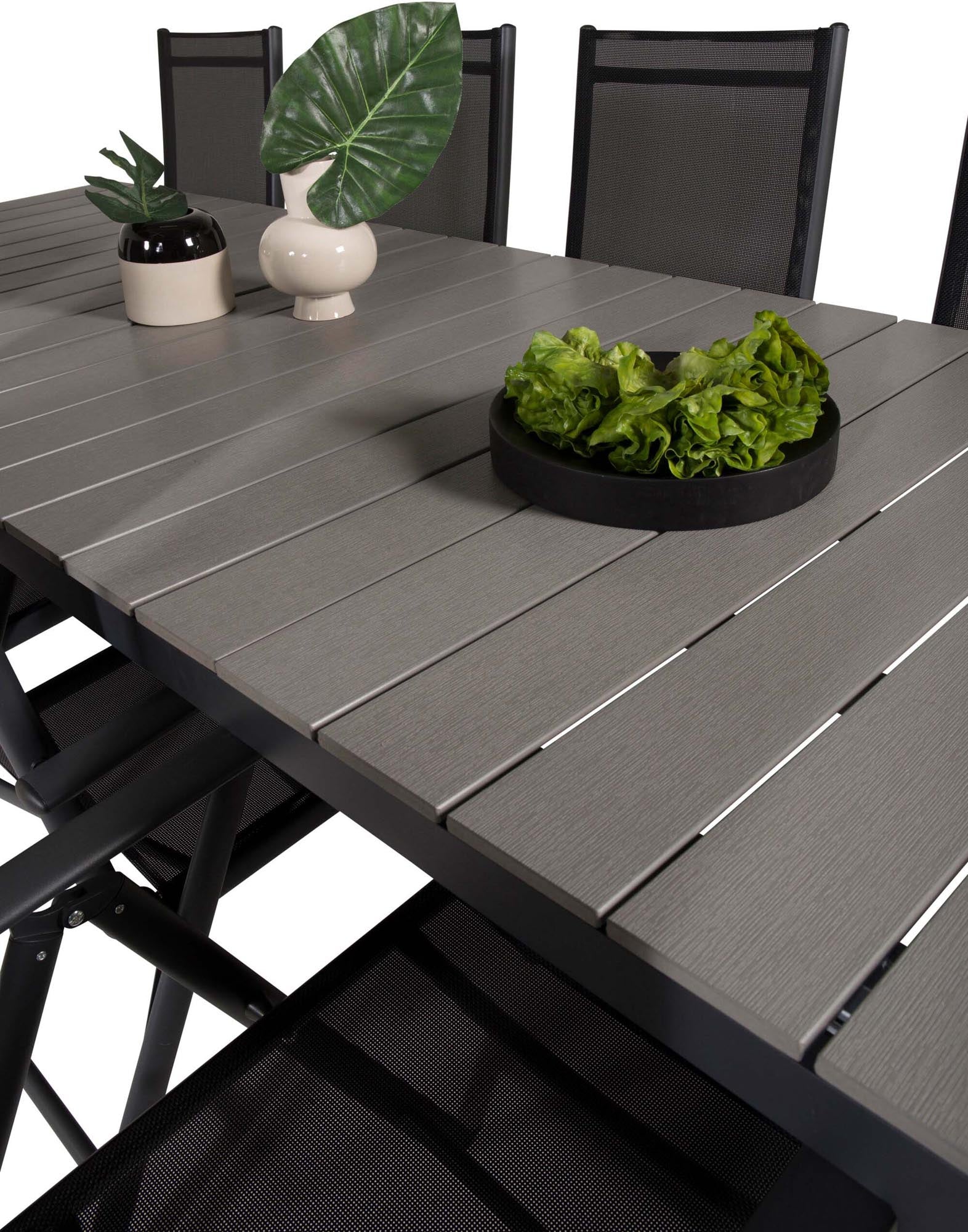 Stilvolles 8-Personen Tischset von Venture Home, 224 cm lang. Wetterfestes Textilene und flexible Stühle für unvergessliche Gartenmomente.