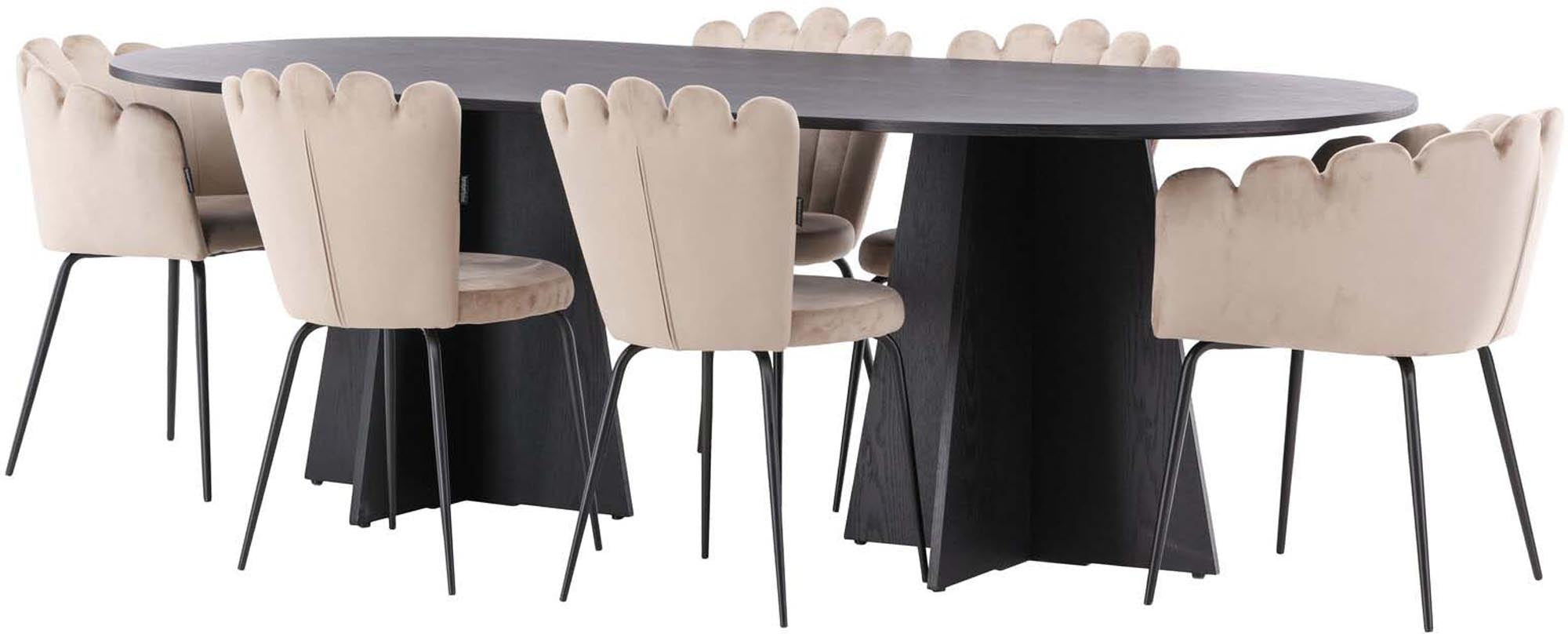 Stilvolles Bootcut Esszimmerset mit ovalem Tisch und beigen Samtstühlen, ideal für gesellige Dinner und moderne Wohnräume.