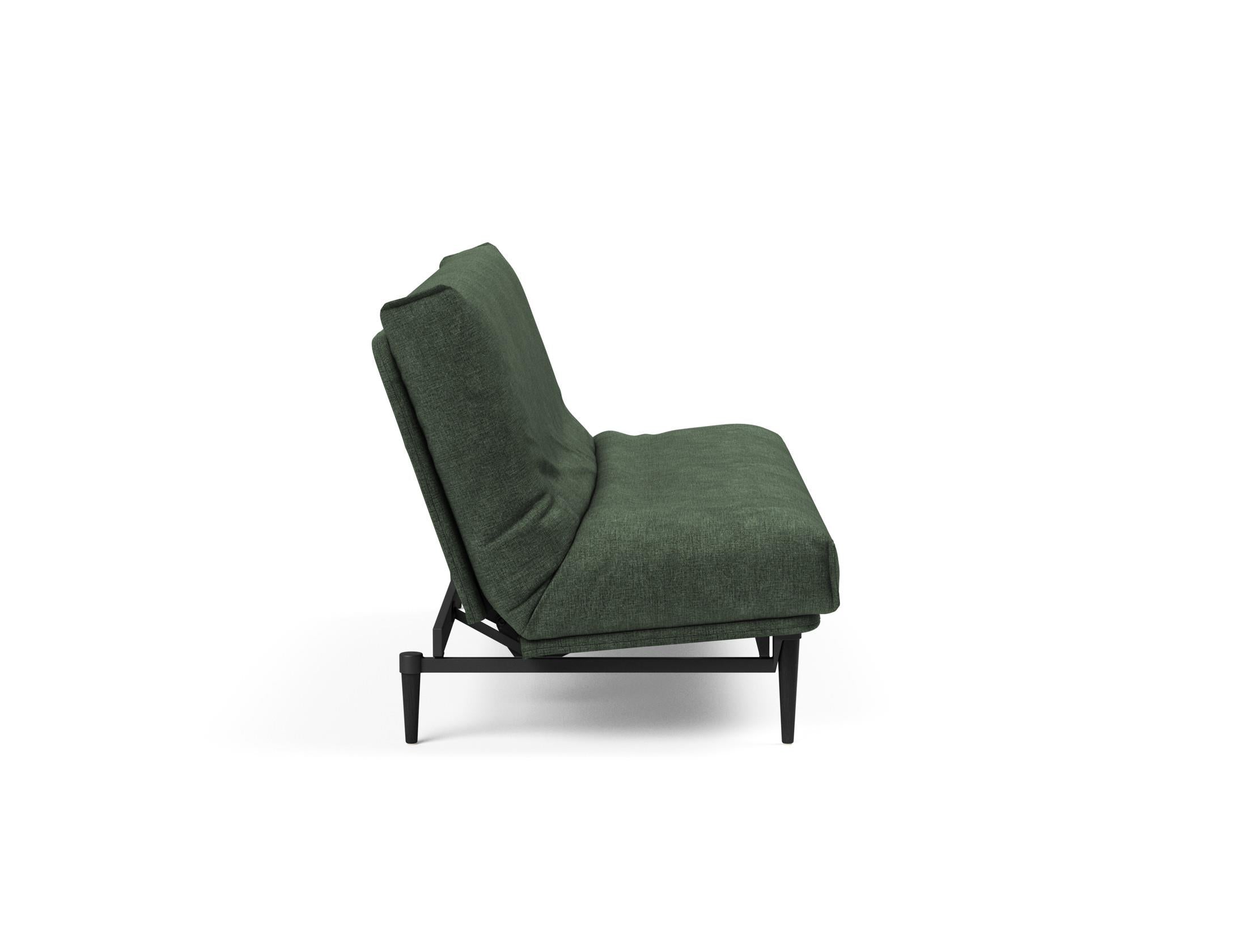 Stylisches Colpus Bettsofa 140 in schwarzer Eiche, ausgestattet mit einem komfortablen Soft Spring Bezug, perfekt für zeitgemäße Wohnräume.