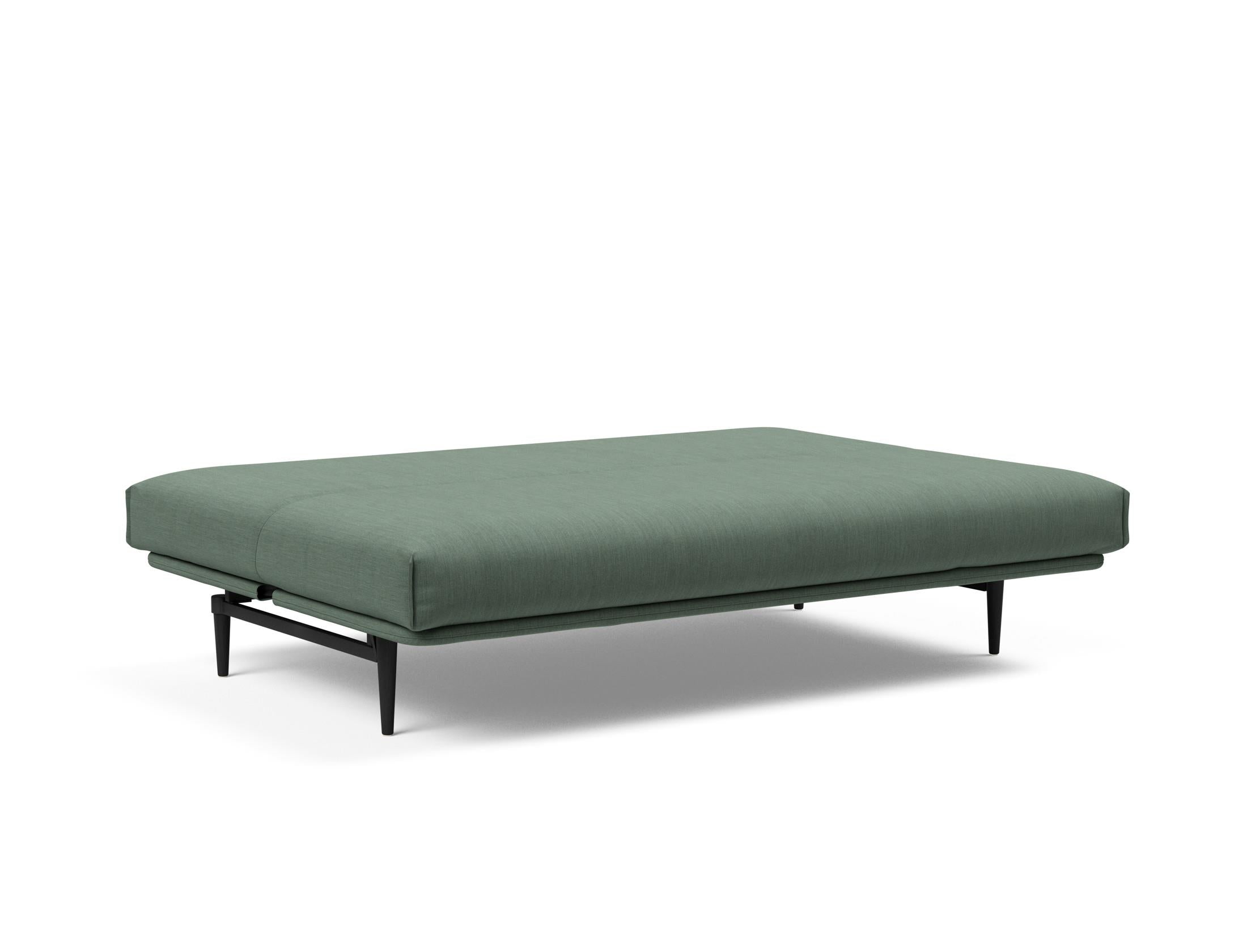 Elegantes Bettsofa Colpus in schwarzer Eiche, ausgestattet mit einem weichen Soft Spring Bezug für höchsten Komfort und zeitgemäßes Design.