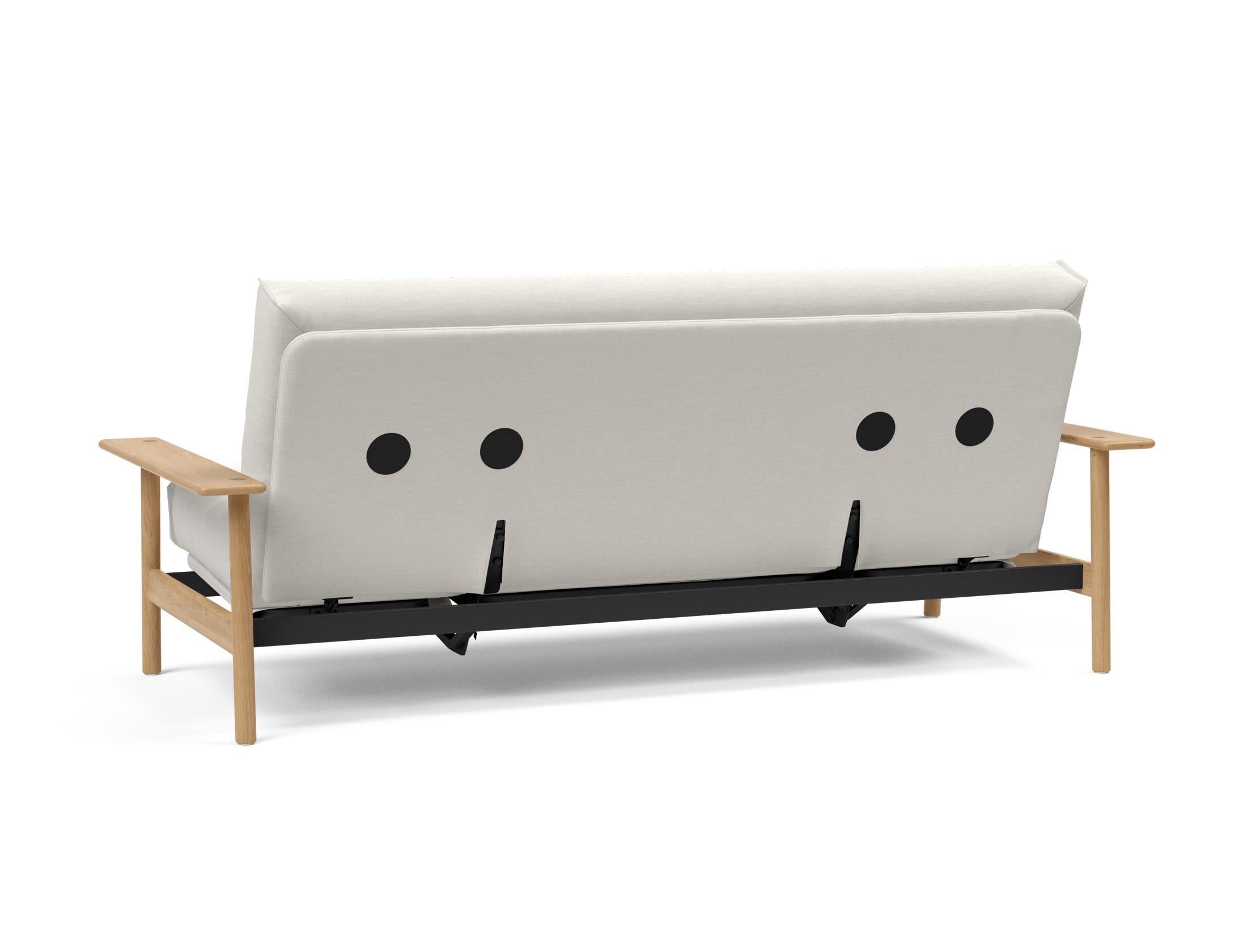Elegantes Balder Bettsofa 140 mit Nordic Cover und Soft Spring Bezug, perfekt für gemütliche Entspannung und stilvolle Einrichtung.