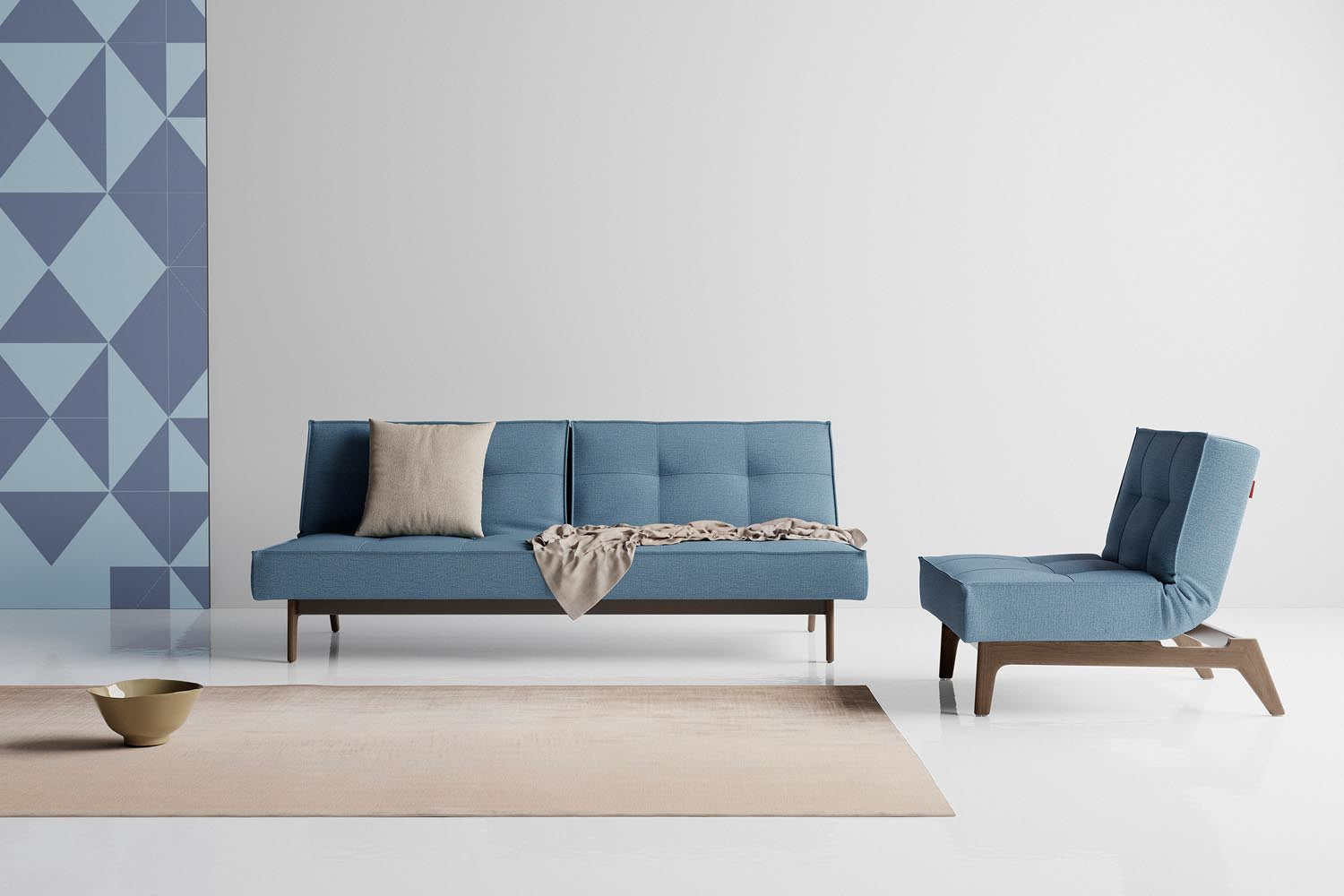 Eleganter Splitback Eik Sessel von Innovation Living, ideal für moderne Wohnräume, vereint Funktionalität und ansprechendes Design.