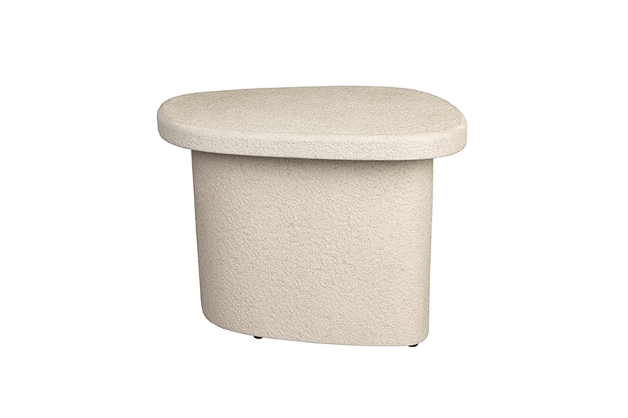 Moderner Beistelltisch Veda High: Recycelter Marmortisch auf stabilem MDF-Sperrholz, ideal für Wohnzimmer. Grösse: 56x45x41cm.