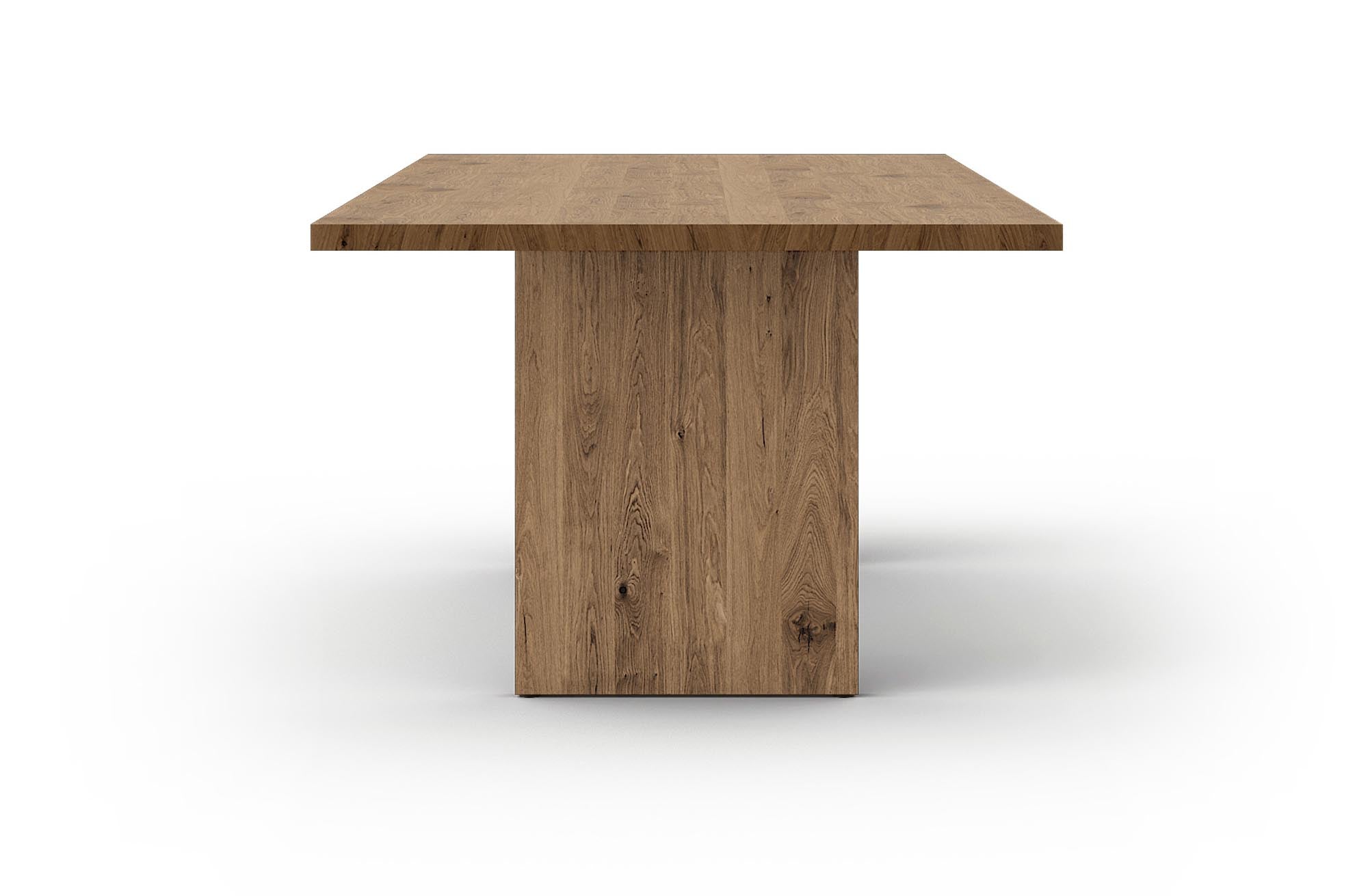 Robuster Flank Massivholztisch von Mobimex, ideal für stilvolle Essbereiche, vereint Funktionalität und natürliche Holzoptik.
