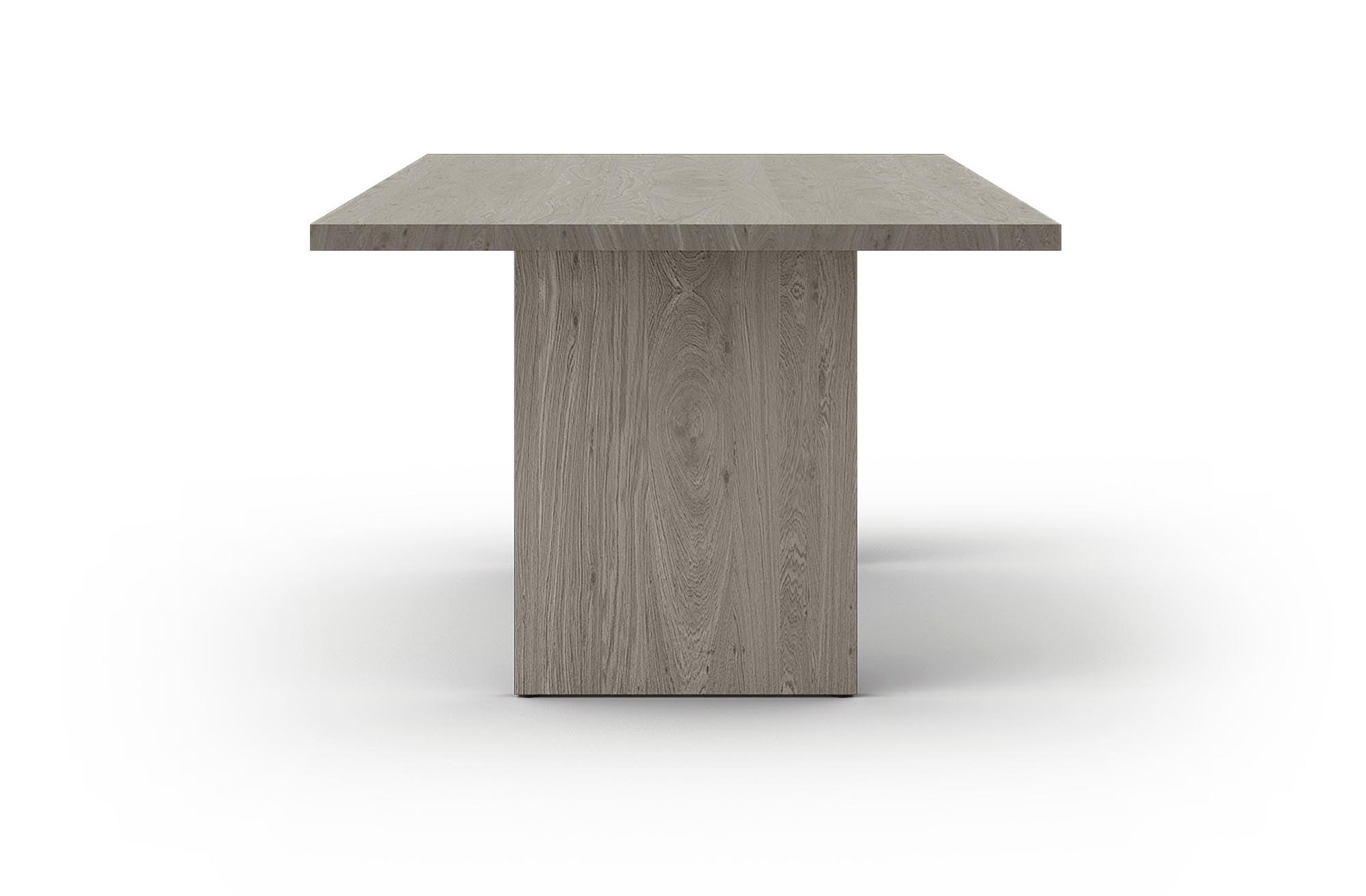 Eleganter Flank Massivholztisch von Mobimex, perfekt für stilvolle Essbereiche und unvergessliche gemeinsame Mahlzeiten.