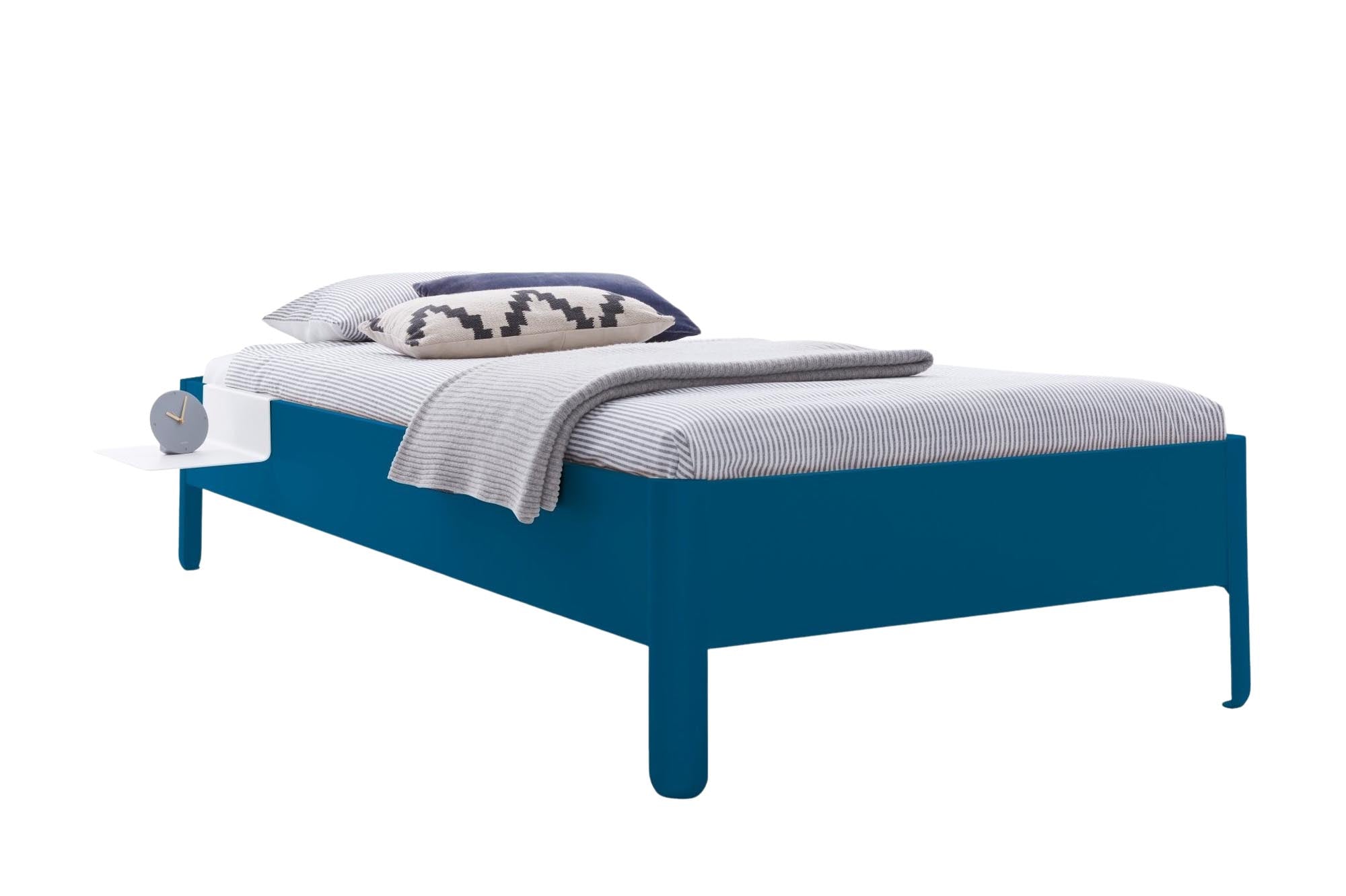 Elegantes Nait Einzelbett 90 von Müller Möbelwerkstätten, ideal für minimalistische Räume und komfortable Nächte.