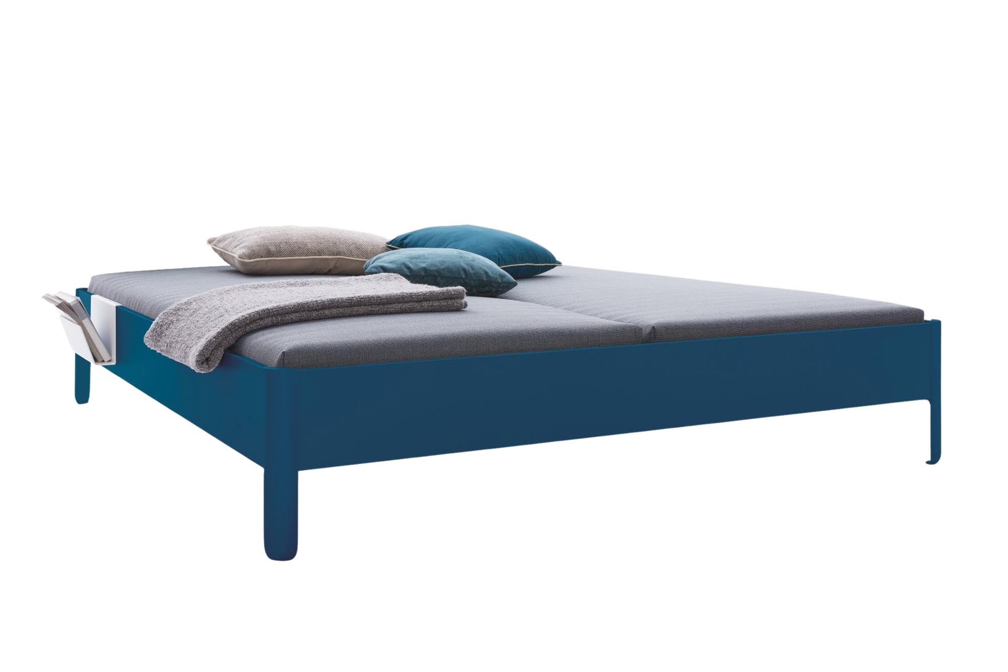 Stilvolles Nait Doppelbett 200 von Müller Möbelwerkstätten, perfekt für zeitgemäße Schlafzimmergestaltung und optimalen Schlafkomfort.
