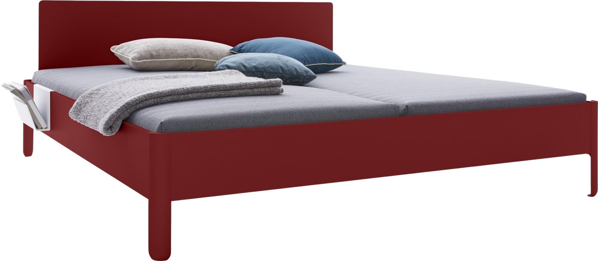 Entdecke das Nait Doppelbett 160 von Müller Möbelwerkstätten: Minimalistisch, stabil und in 20 Farben erhältlich für dein perfektes Schlafzimmer.