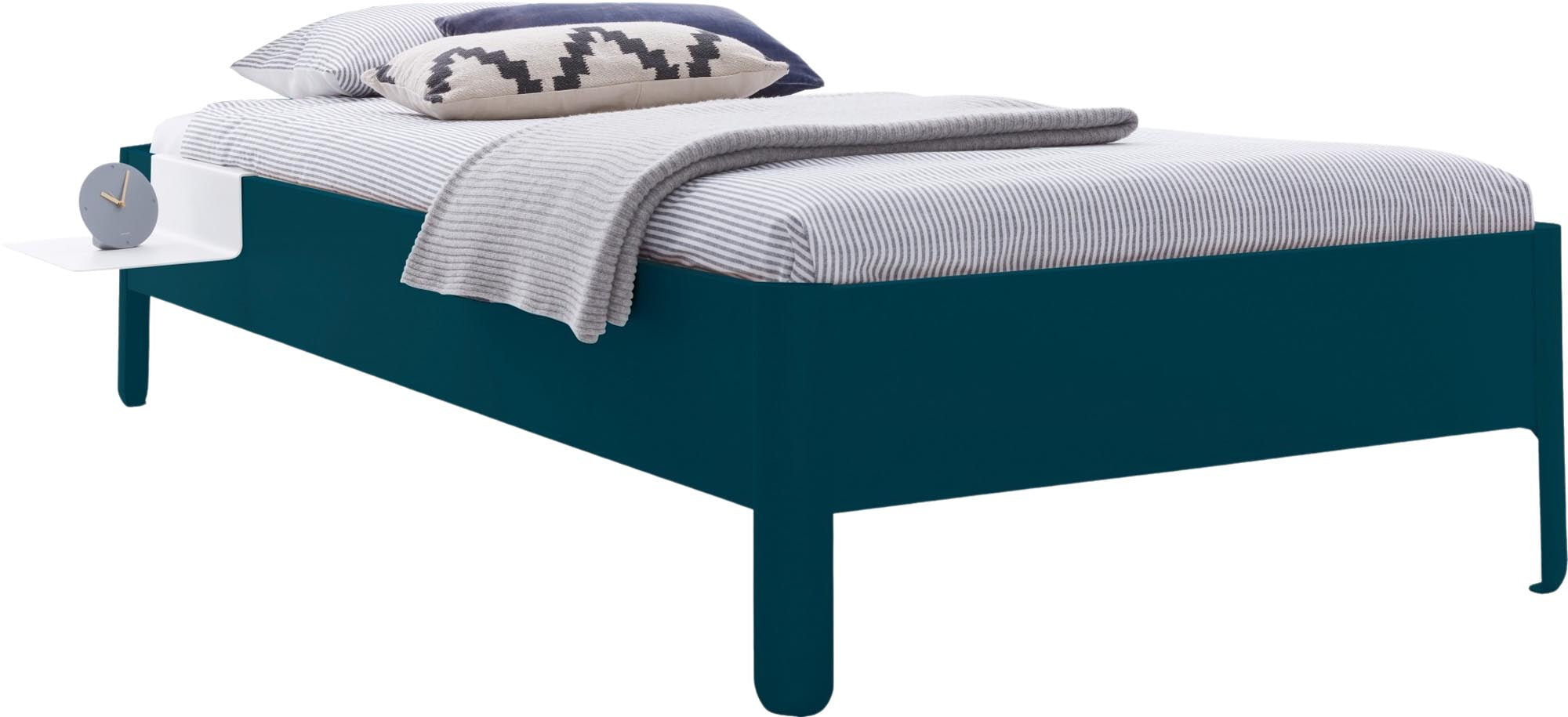 Elegantes Nait Einzelbett 90 von Müller Möbelwerkstätten, perfekt für kleine Räume und zeitgemäße Einrichtung. Bequem und funktional.