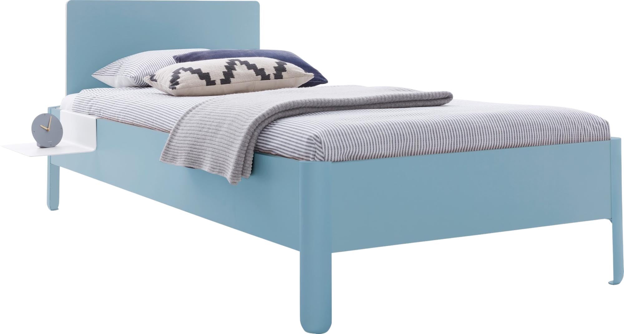 Schlichtes Nait Einzelbett mit ansprechendem Kopfteil, perfekt für zeitgemäße Schlafzimmergestaltung und funktionales Wohnen.