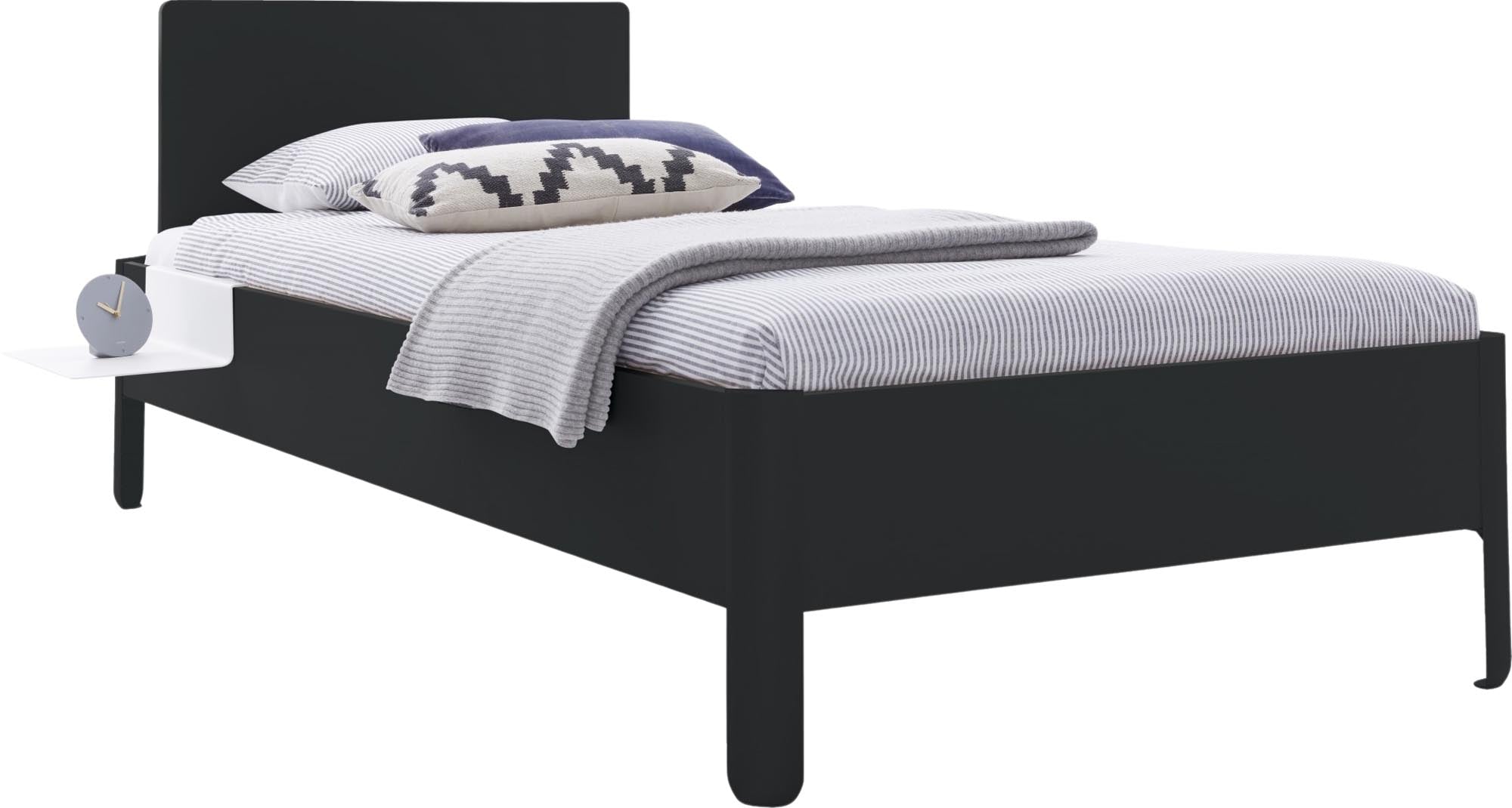 Schlichtes Nait Einzelbett mit ansprechendem Kopfteil, 90 cm breit, perfekt für moderne Schlafzimmer und erholsamen Schlafkomfort.