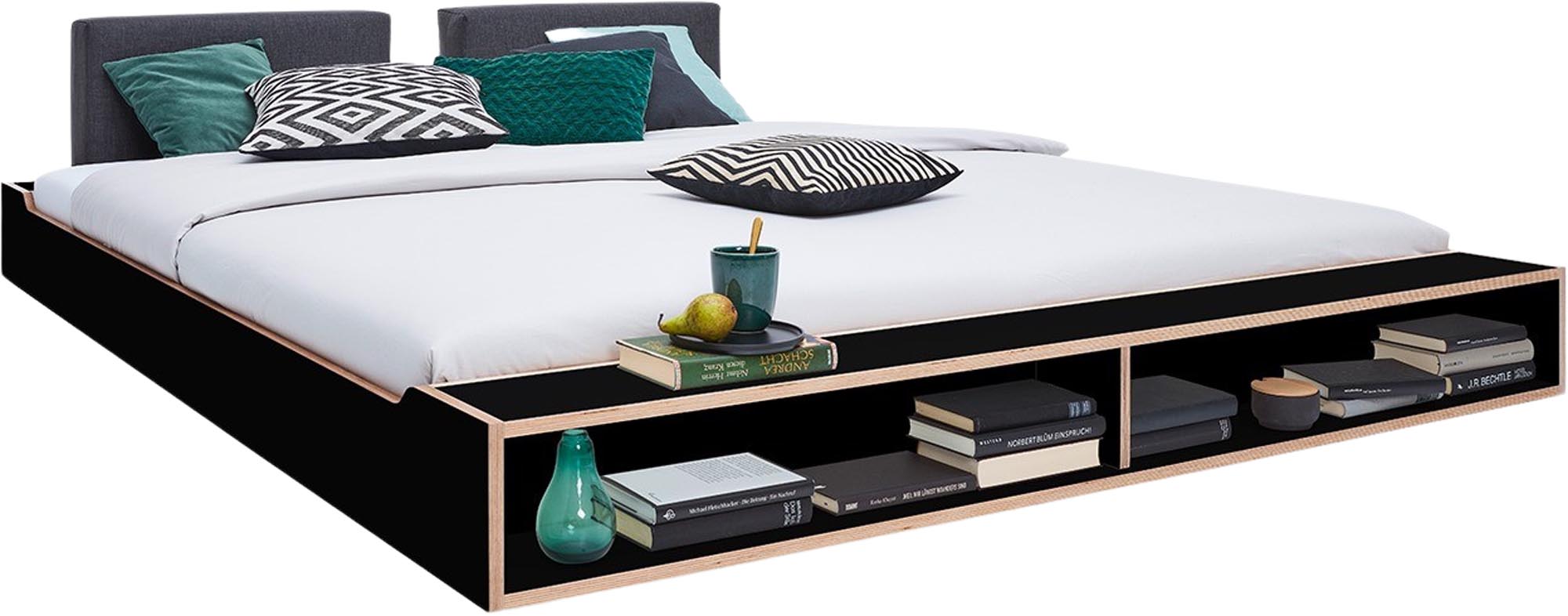 Elegantes MAUDE Bett von Müller Möbelwerkstätten, ausgestattet mit stabilem Lattenrost, perfekt für modernes Wohndesign und Komfort.