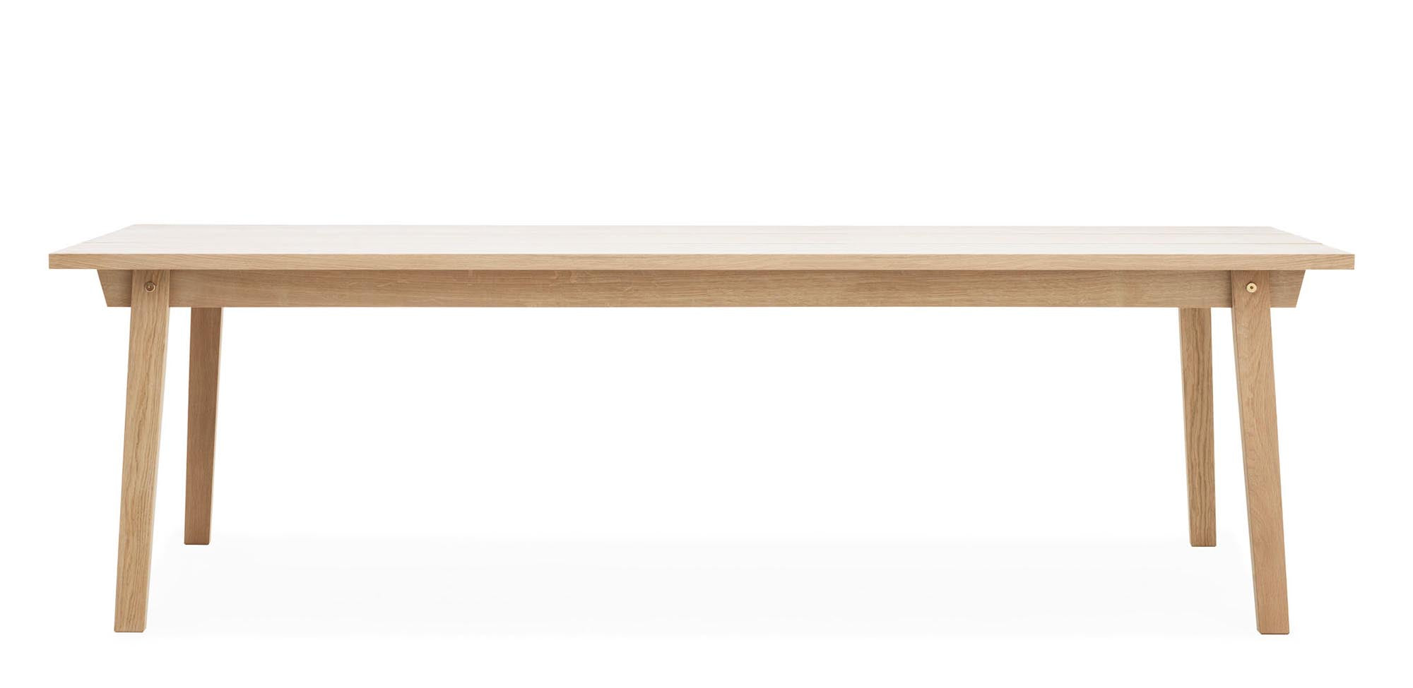 Moderner Slice Tisch von Normann Copenhagen, ideal für stilvolle Esszimmer, vereint minimalistisches Design mit praktischen Nutzungsmöglichkeiten.