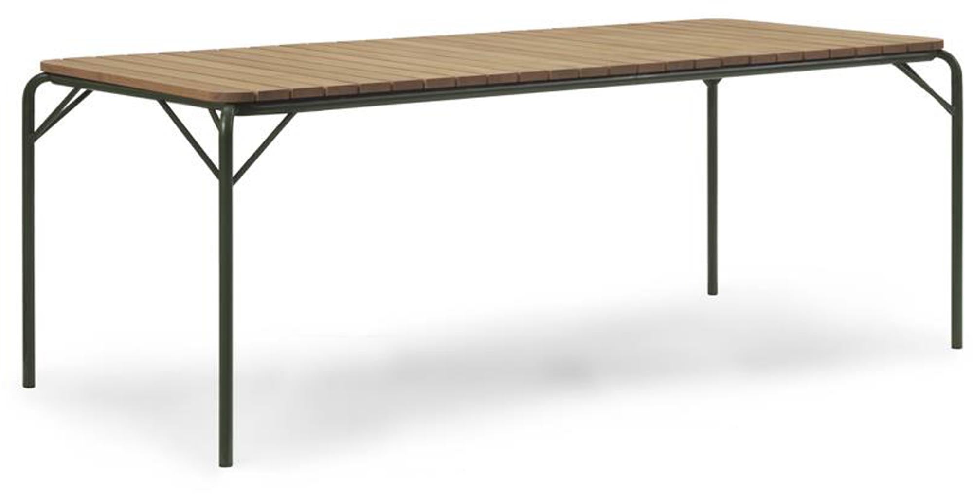 Moderner Vig Robinia Tisch von Normann Copenhagen, ideal für stilvolle Gartenmöbel und gesellige Stunden im Freien.