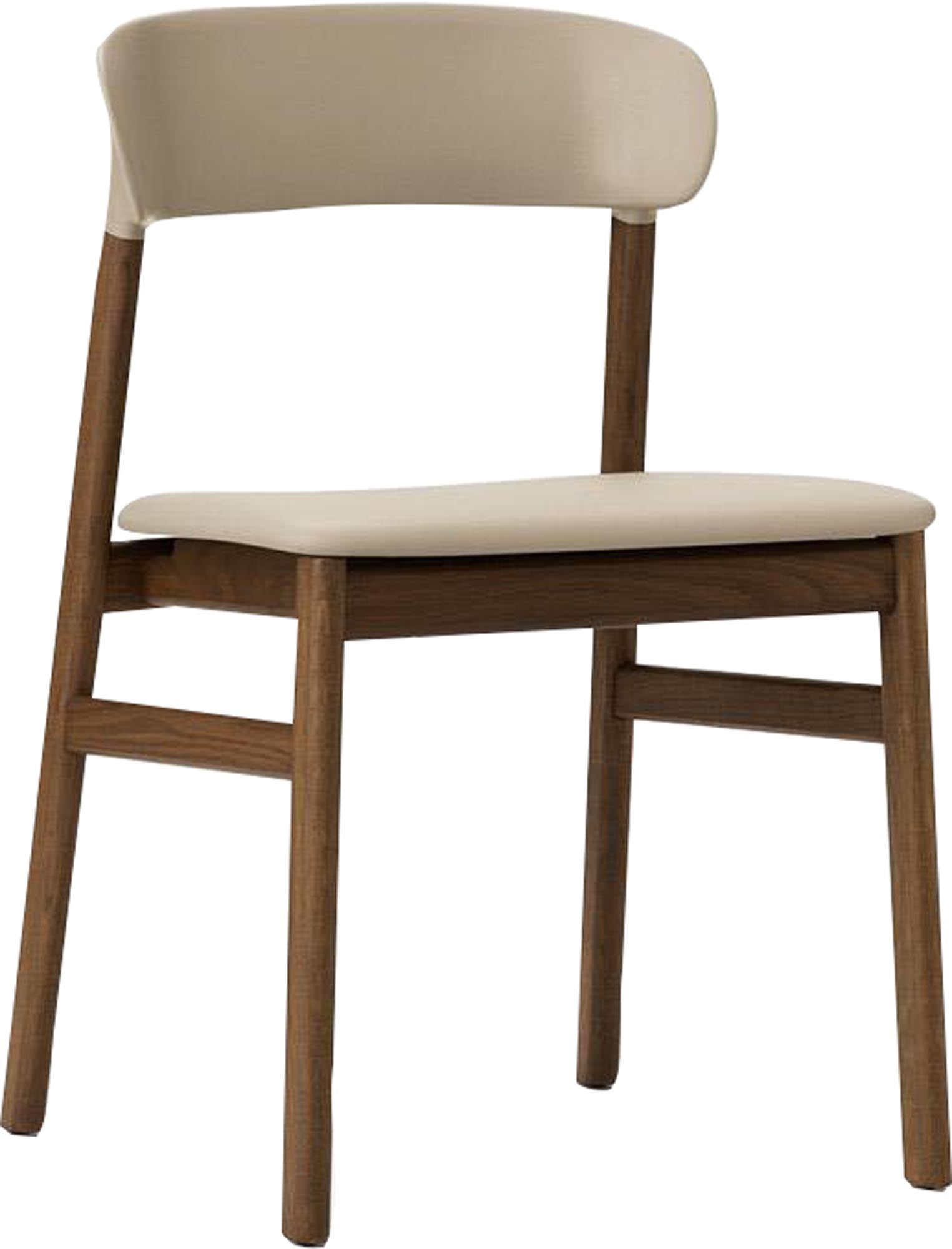 Moderner Herit Stuhl von Normann Copenhagen, der durch sein minimalistisches Design und die hochwertige Verarbeitung überzeugt, perfekt für stilvolle Interiors.