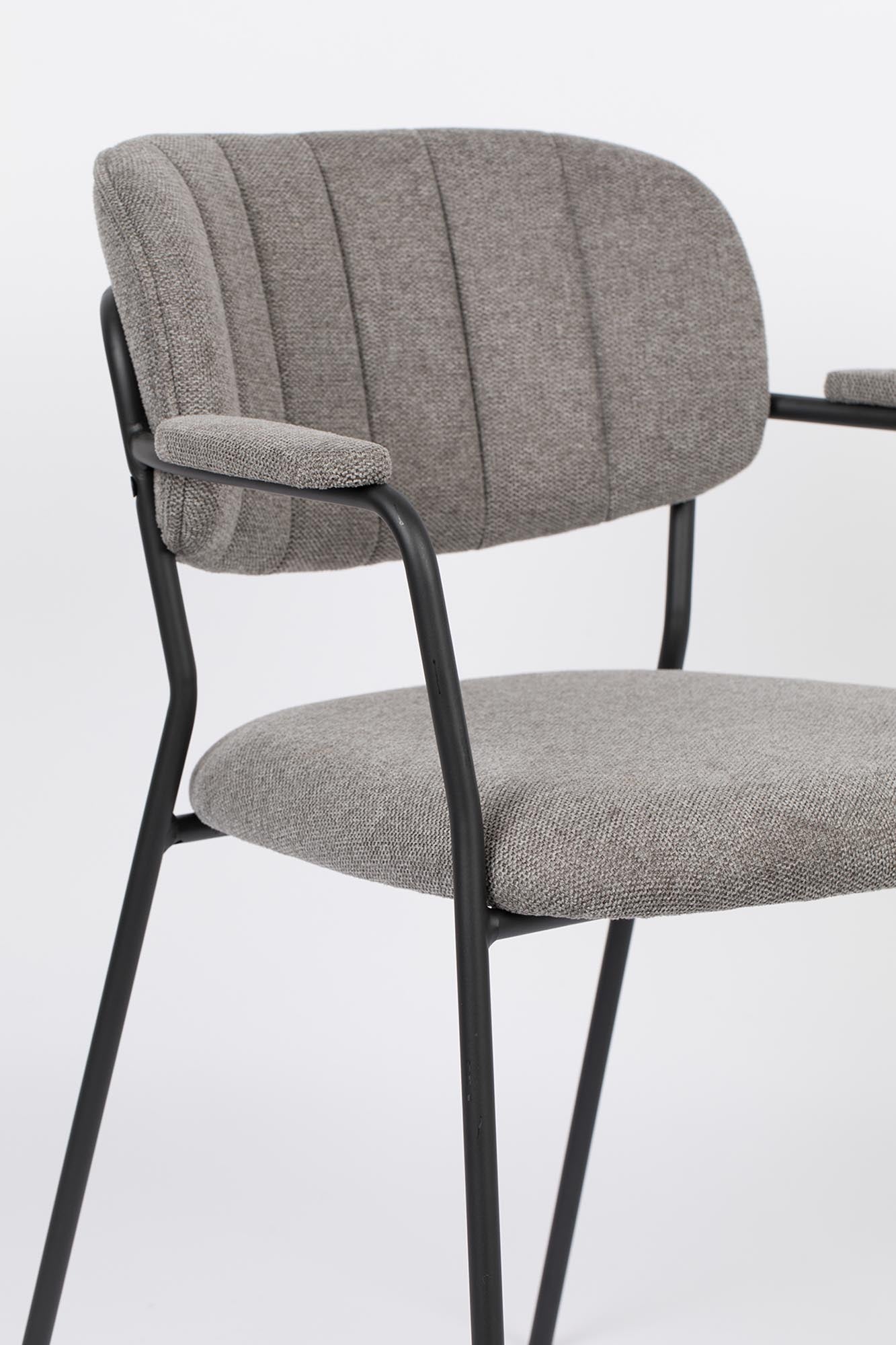 Der stilvolle Armlehnstuhl Jolien von White Label Living vereint Komfort und Eleganz – perfekt für jedes moderne Zuhause.