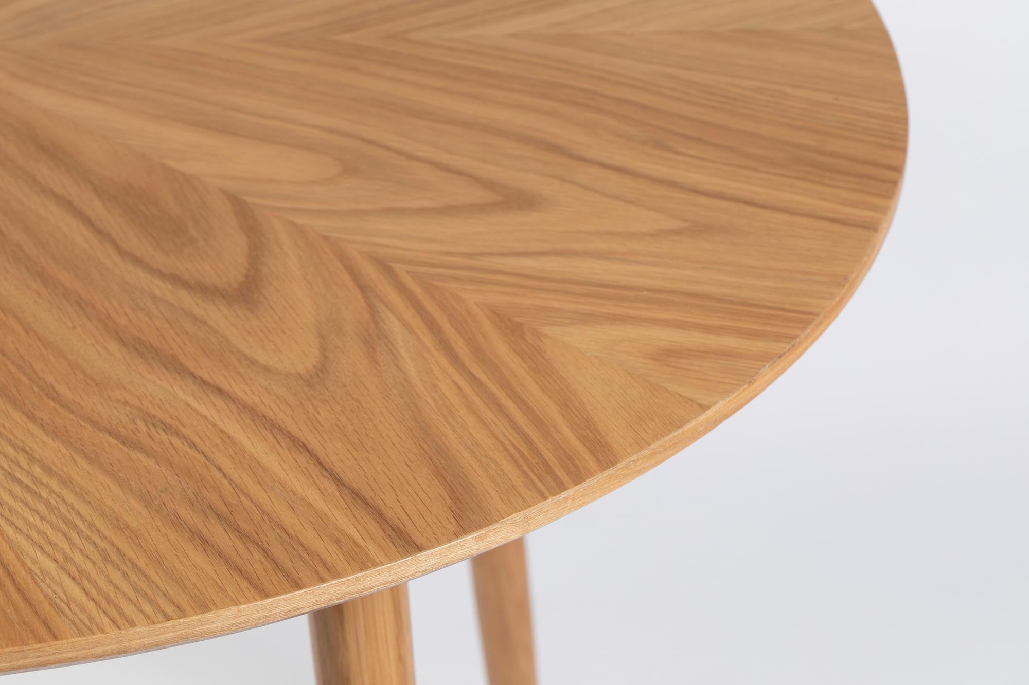 Moderner runder Tisch Fabio von White Label Living aus hochwertigem Massivholz, ideal für stilvolle Essbereiche und gesellige Runden.